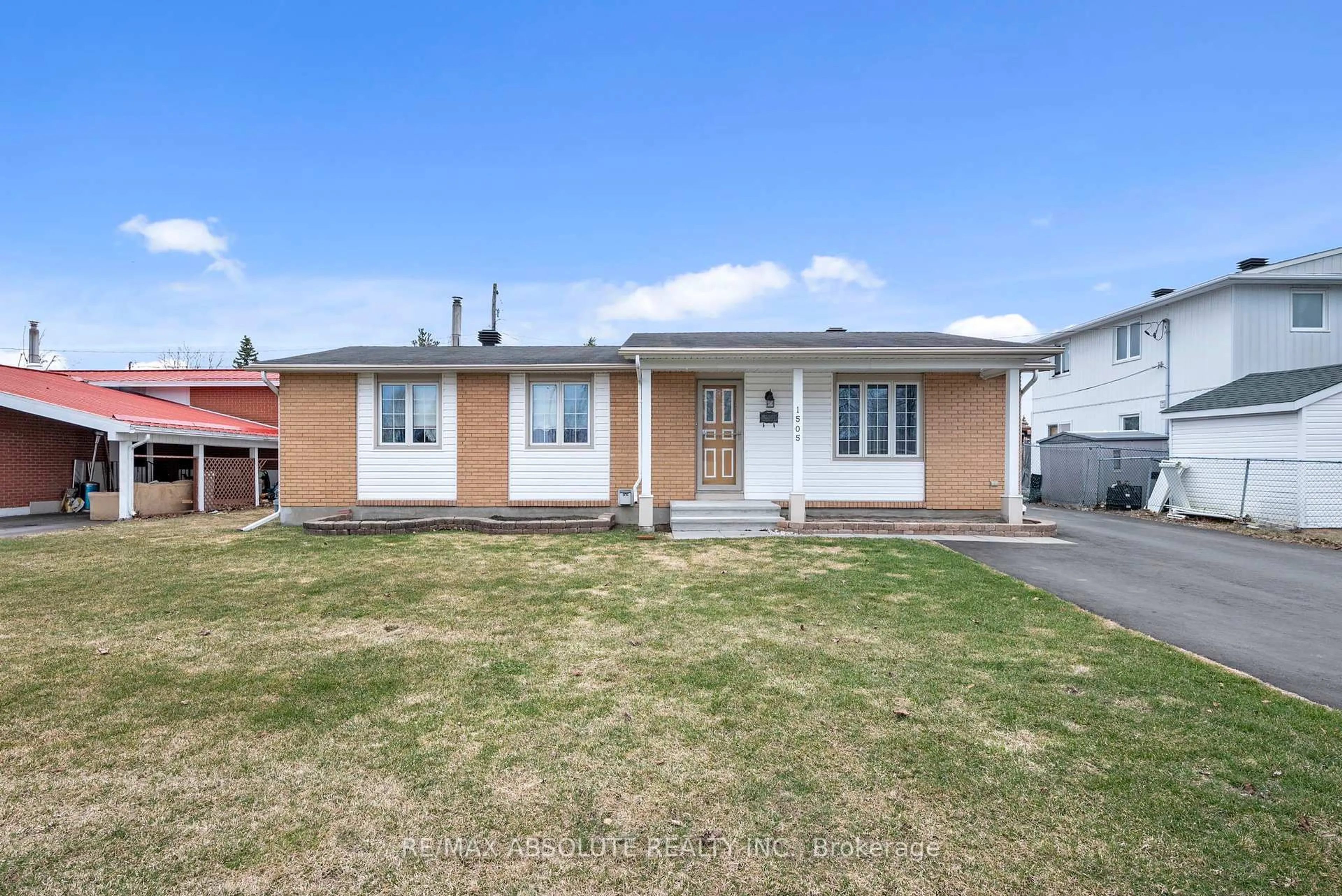 Unknown for 1505 Tammy St, Orleans Ontario K1E 1N1