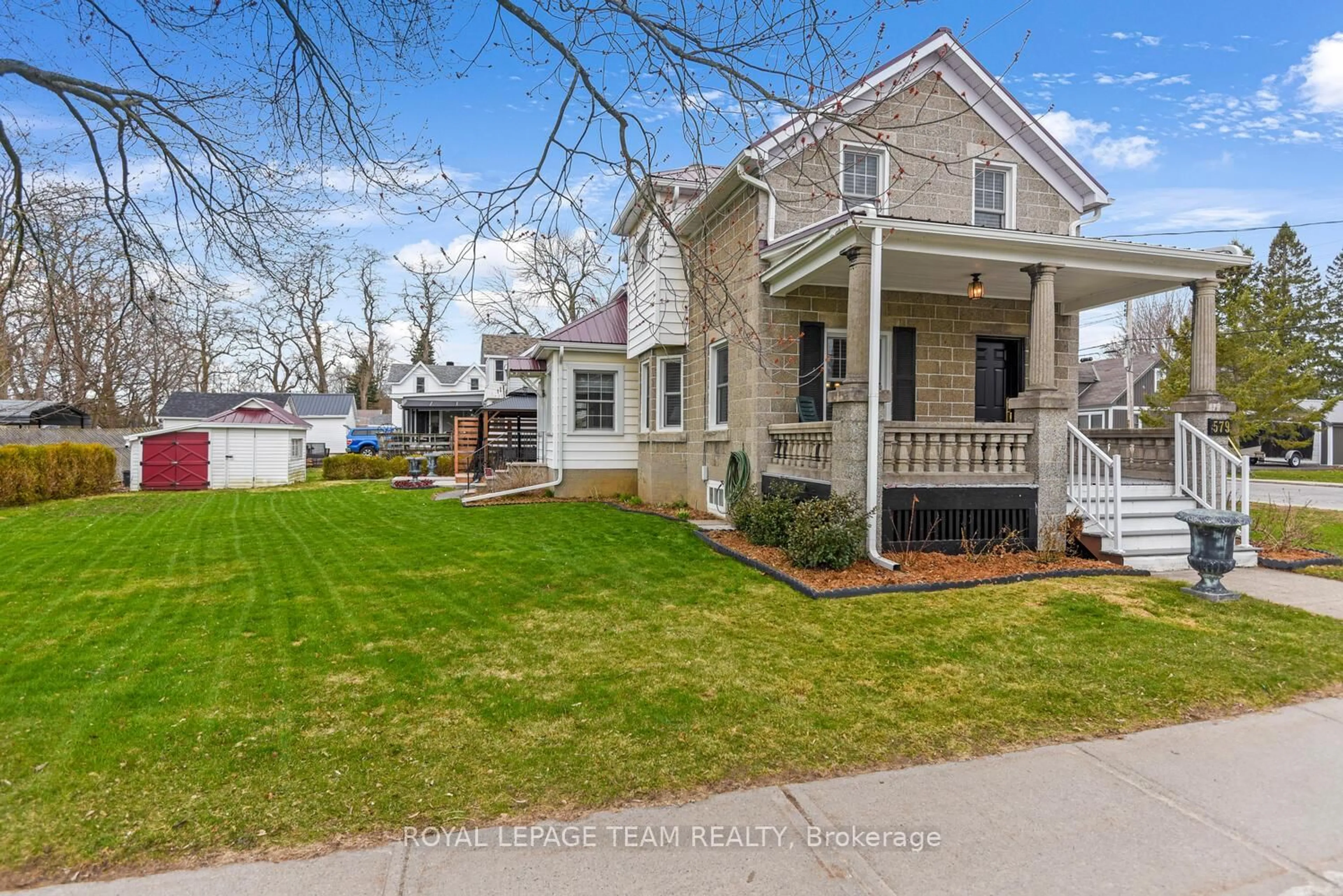 Home with vinyl exterior material, street for 579 Boundary St, Prescott Ontario K0E 1T0
