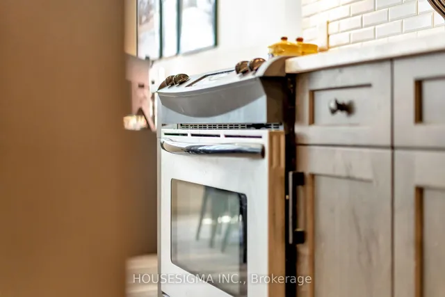 Additional property image - 410 King St Unit 118