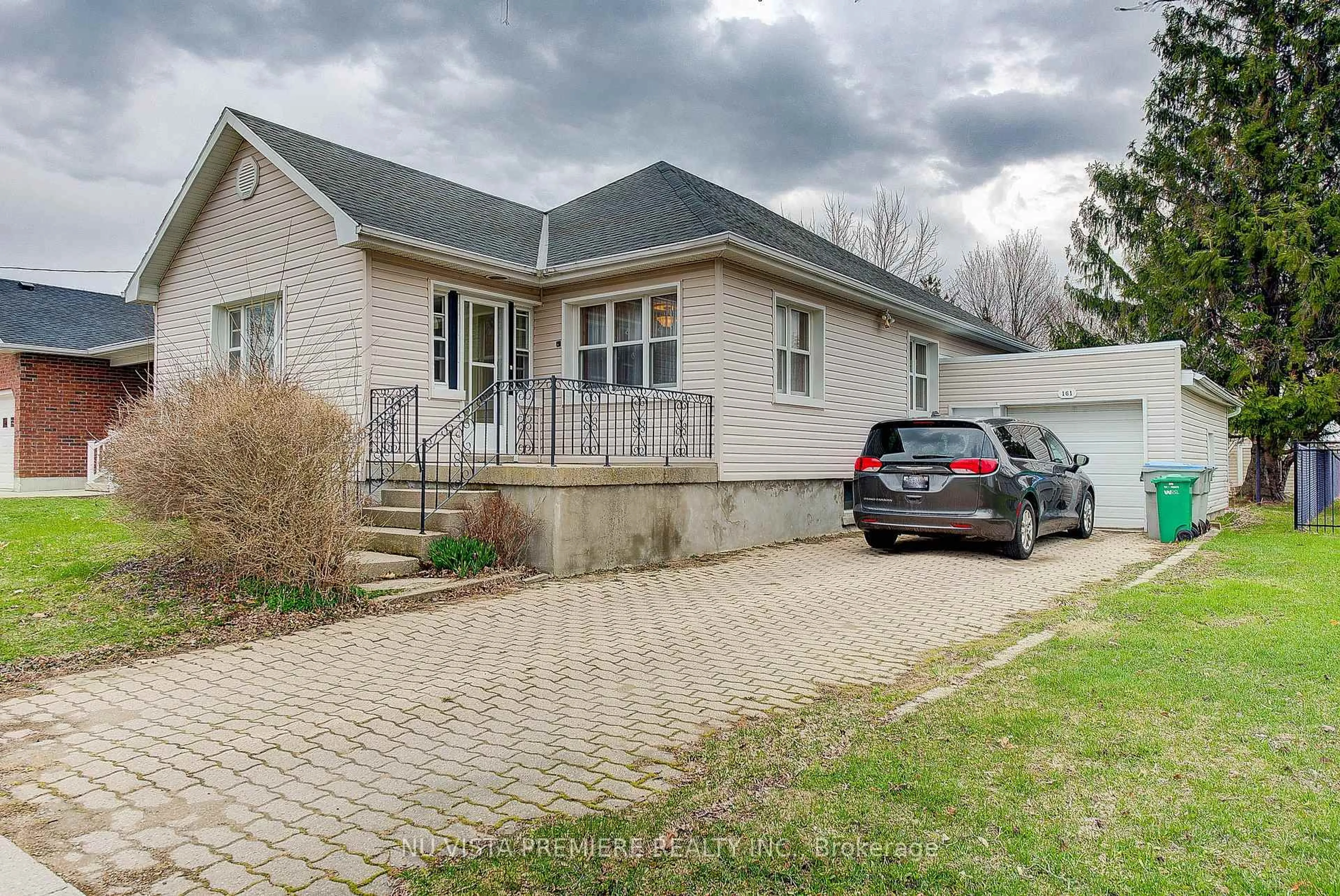 A pic from outside/outdoor area/front of a property/back of a property/a pic from drone, street for 161 South St, Goderich Ontario N7A 3L9