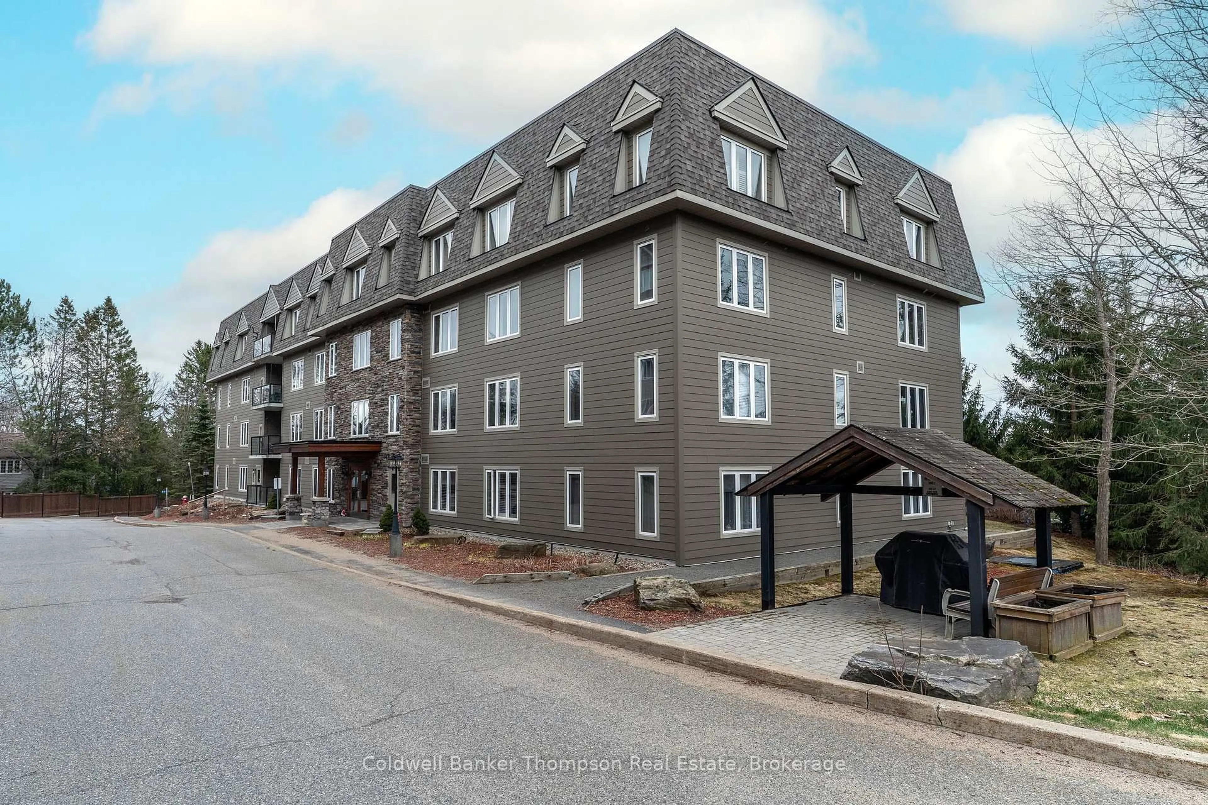 Unknown for 24 Dairy Lane #103, Huntsville Ontario P1H 0A4