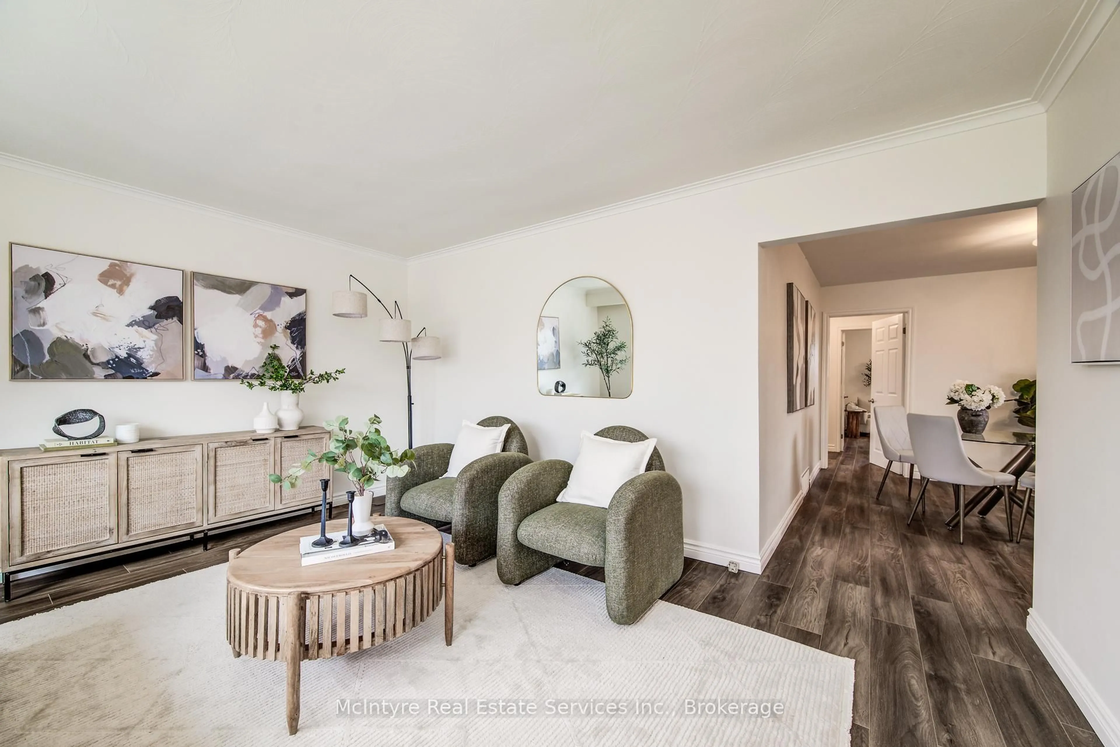Living room with furniture, unknown for 444 Speedvale Ave, Guelph Ontario N1E 1P1