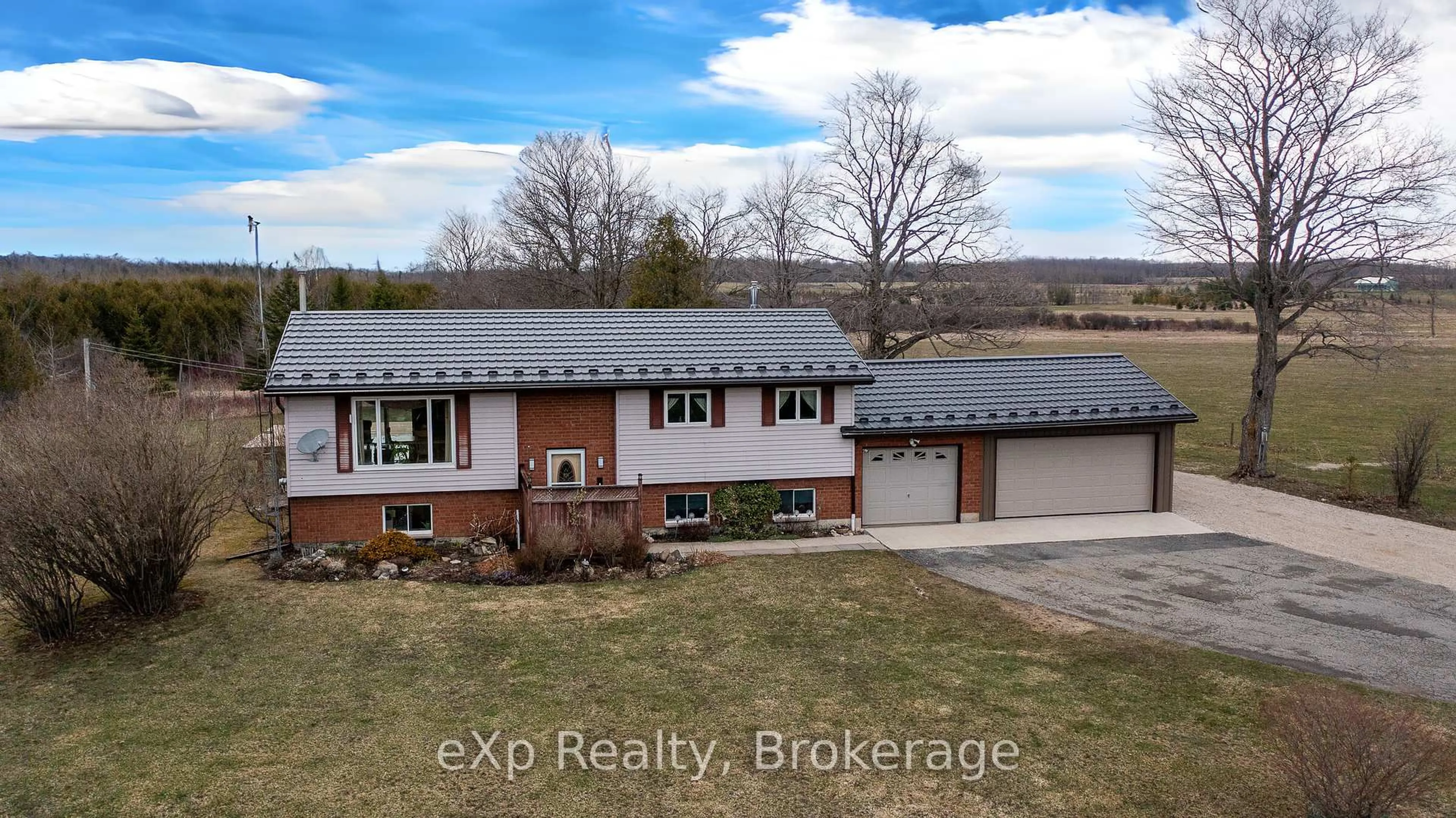 A pic from outside/outdoor area/front of a property/back of a property/a pic from drone, unknown for 752791 75 Sdrd, Southgate Ontario N0C 1L0