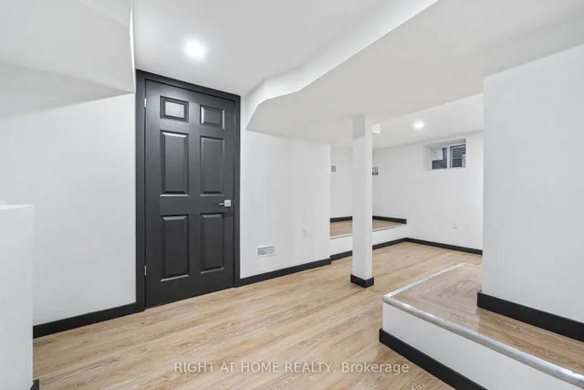 Additional image 30 of 32 Britannia Ave