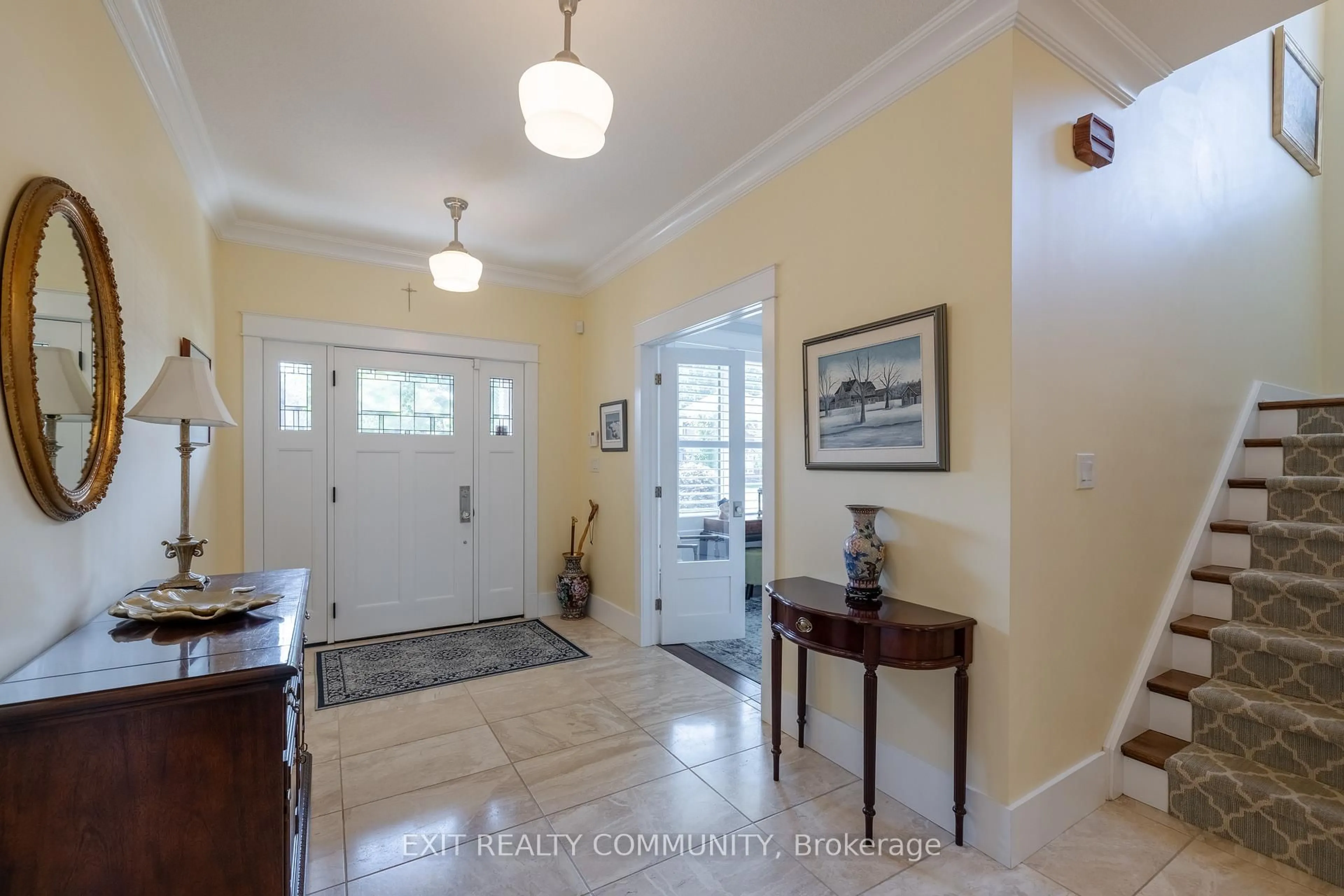 Indoor entryway for 1544 Privet Pl, London Ontario N5X 0E7