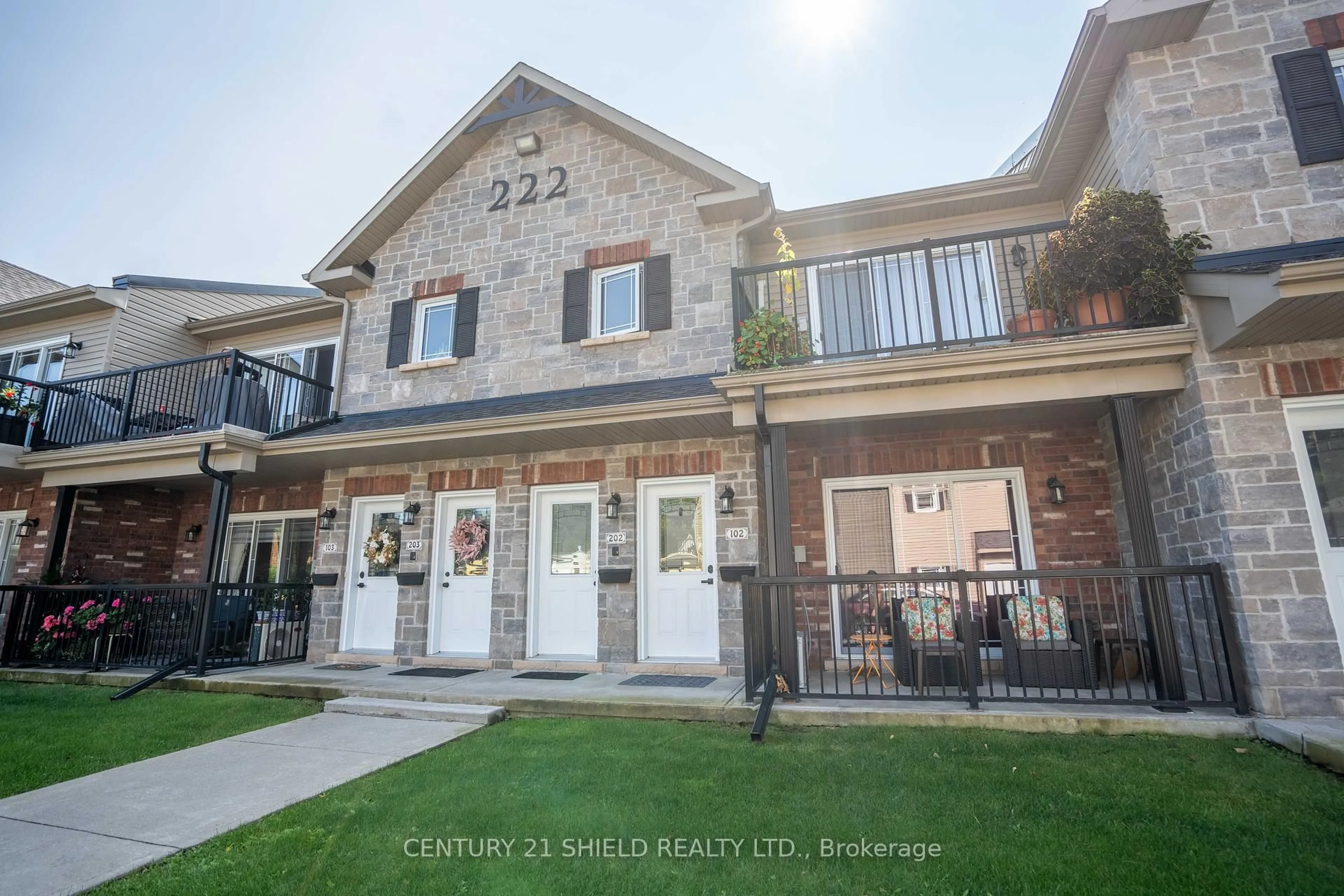 Unknown for 222 First St #202, Cornwall Ontario K6H 0G2