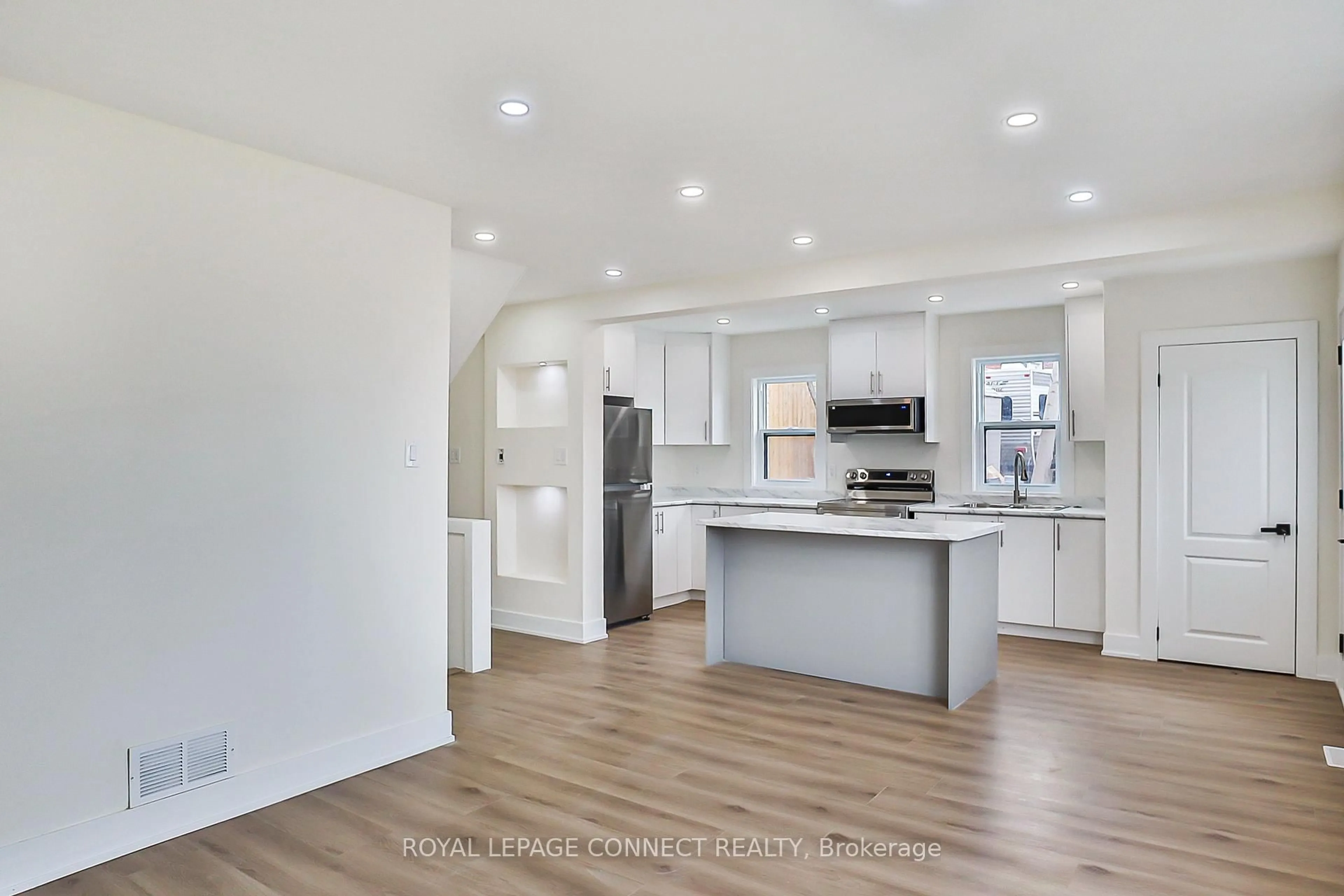 Open concept kitchen, unknown for 761 Guelph St, Kitchener Ontario N2H 5Z2