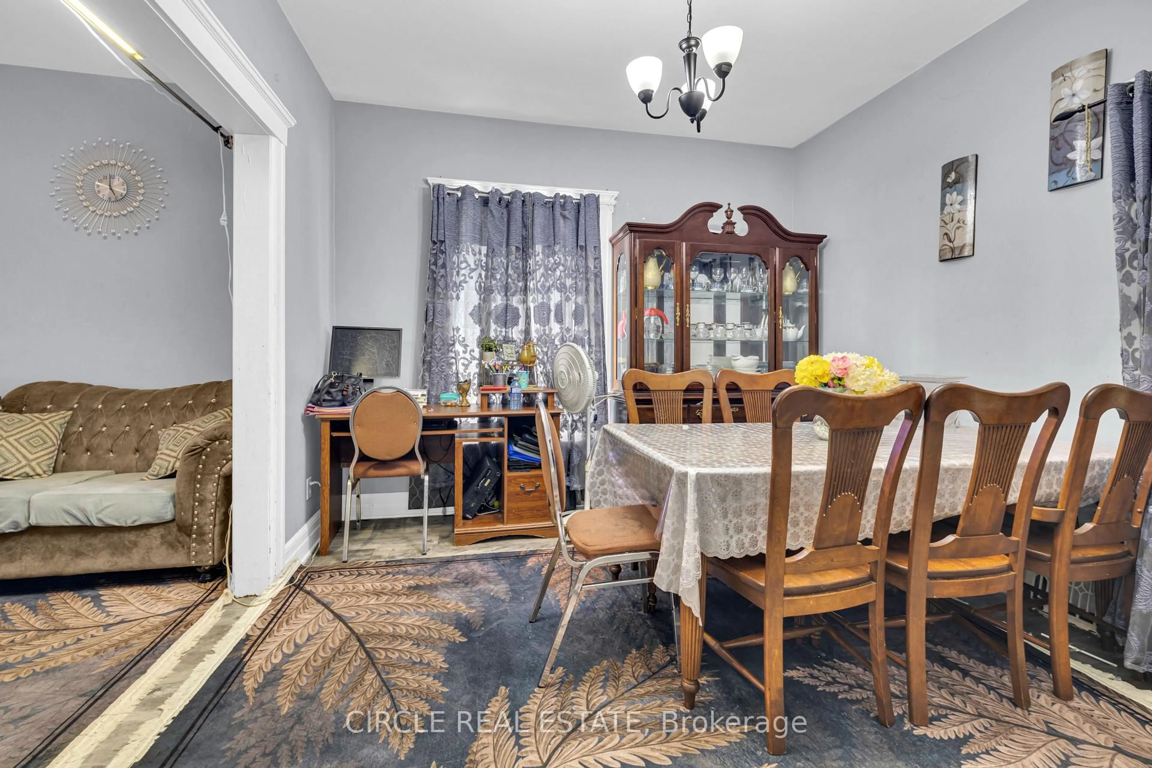 Dining room, unknown for 416 Erie St, Windsor Ontario N9A 3X4