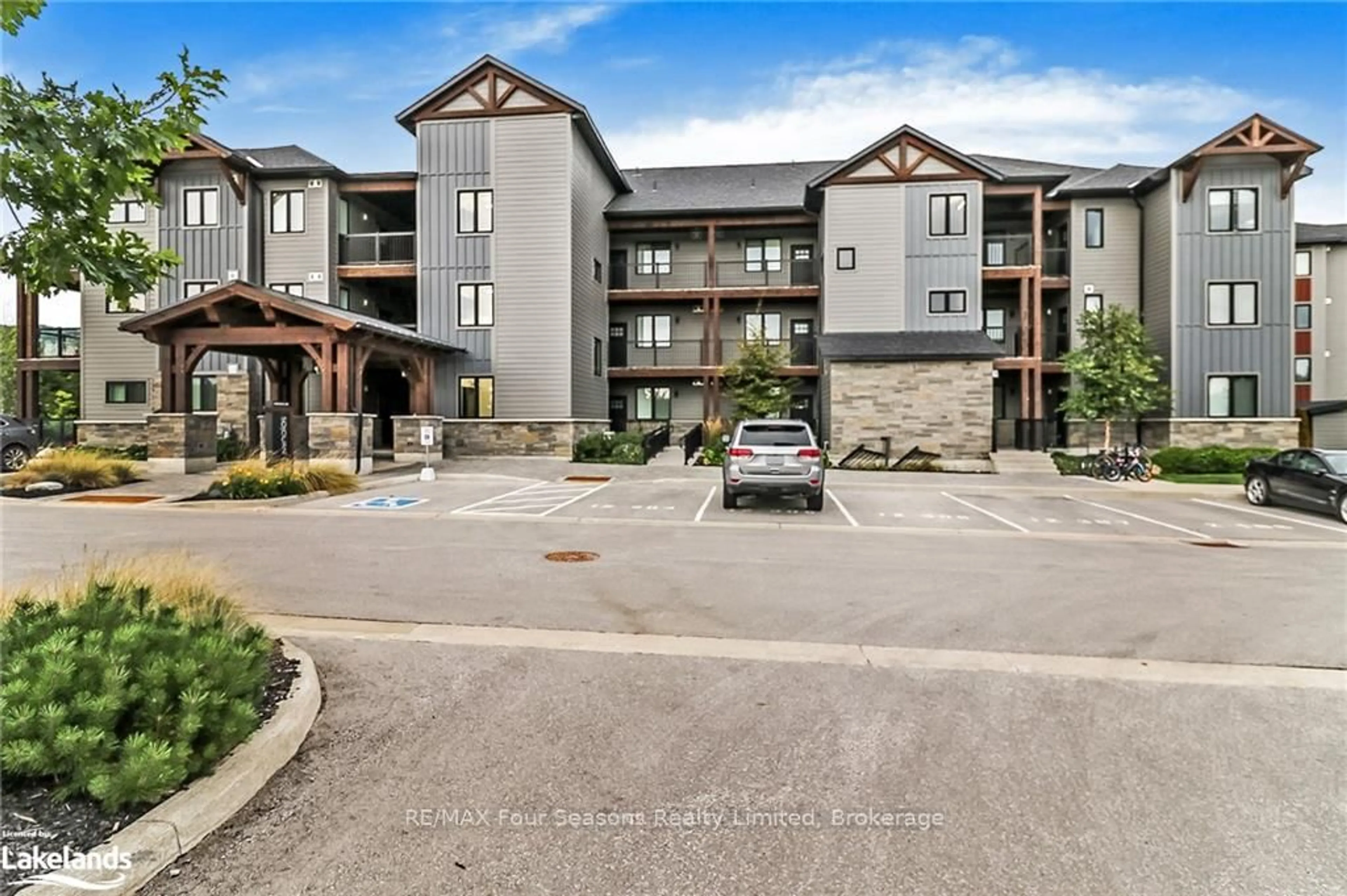 Unknown for 12 BEAUSOLEIL Lane #107, Blue Mountains Ontario L9Y 2X5