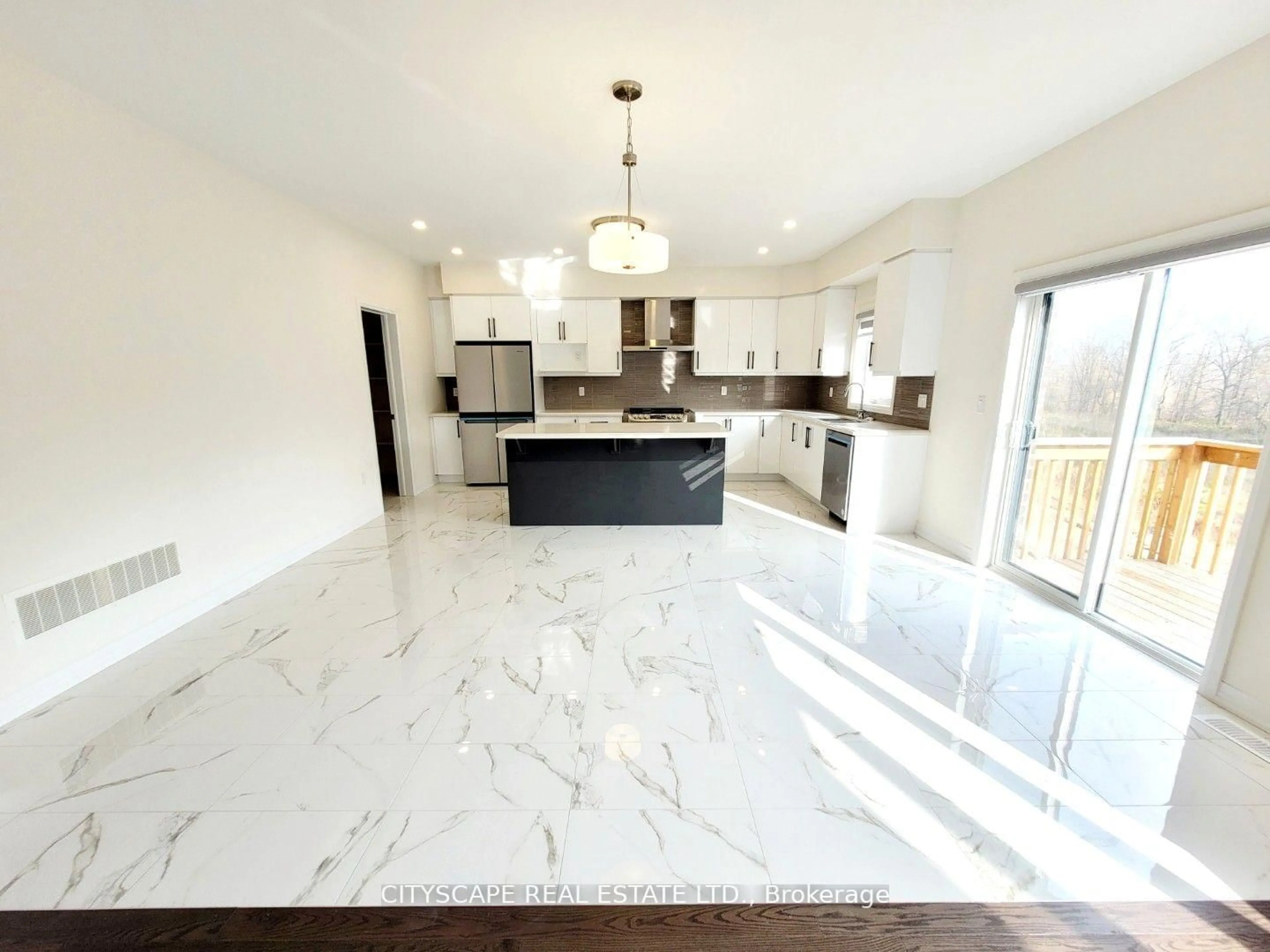 Open concept kitchen, ceramic/tile floor for 7 Stauffer Rd, Brantford Ontario N3V 0B1