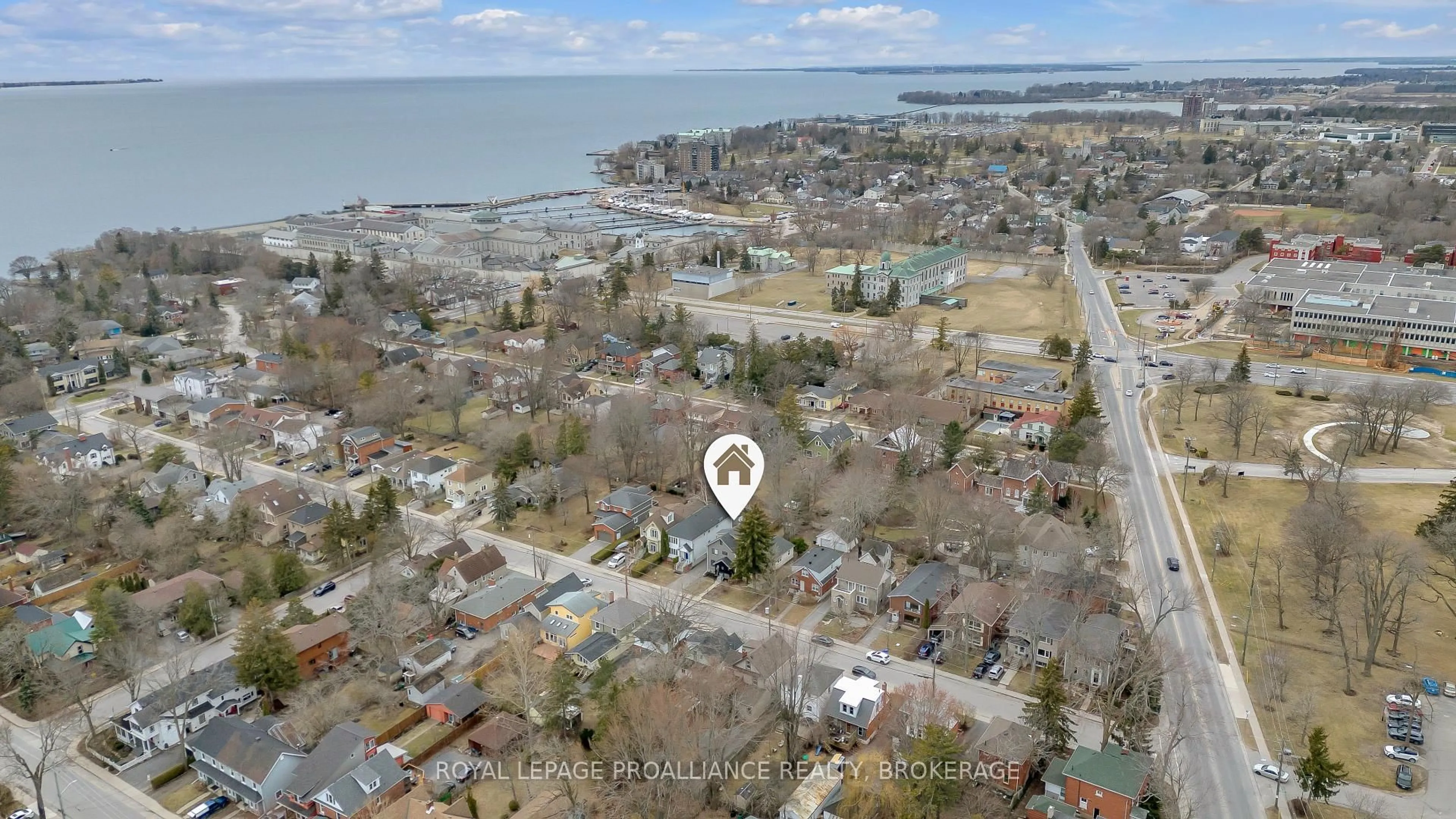 A pic from outside/outdoor area/front of a property/back of a property/a pic from drone, water/lake/river/ocean view for 78 Pembroke St, Kingston Ontario K7L 4N7