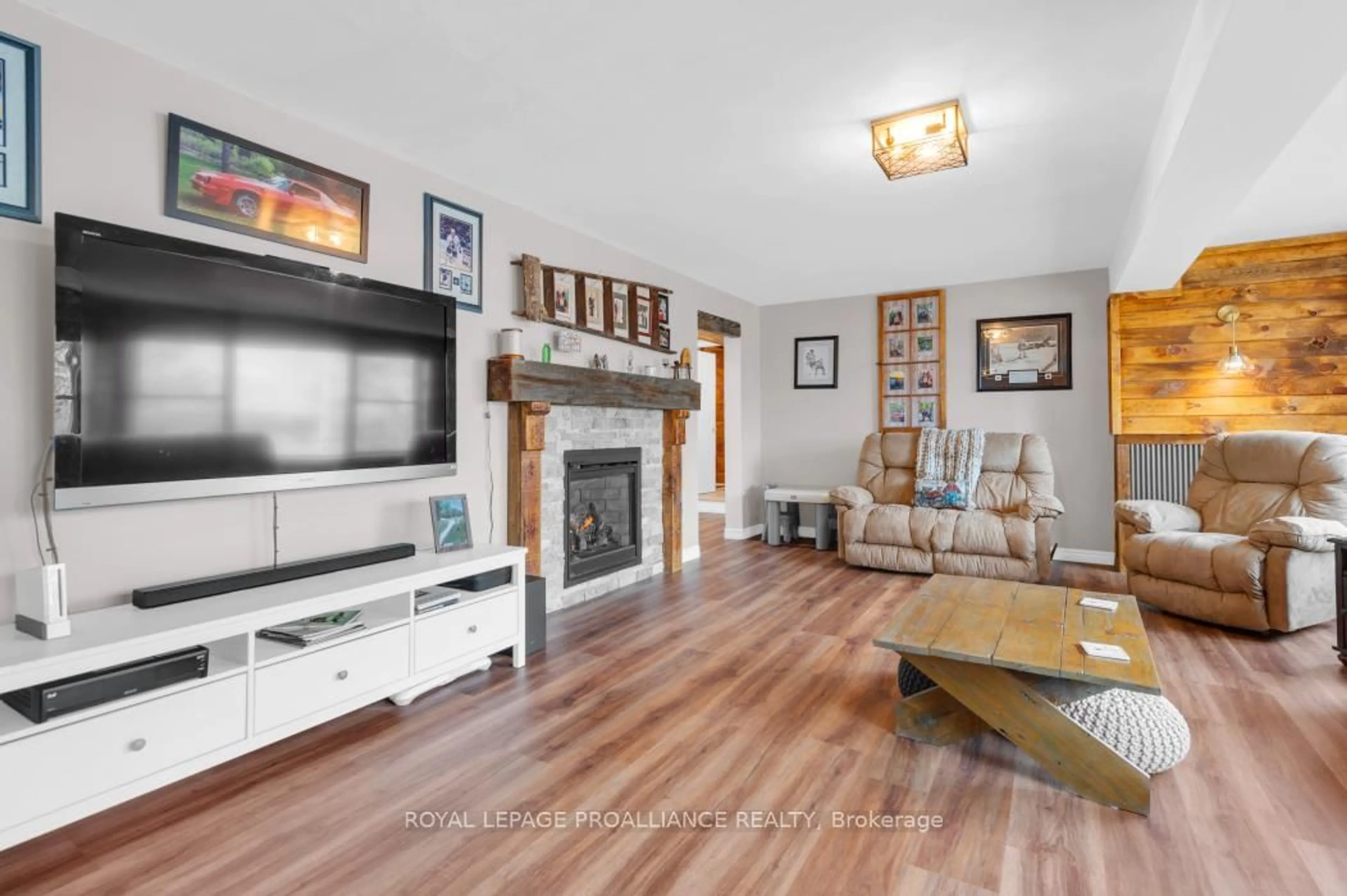 Living room with furniture, unknown for 17206 Highway 41 N/A, Cloyne Ontario K0H 1K0