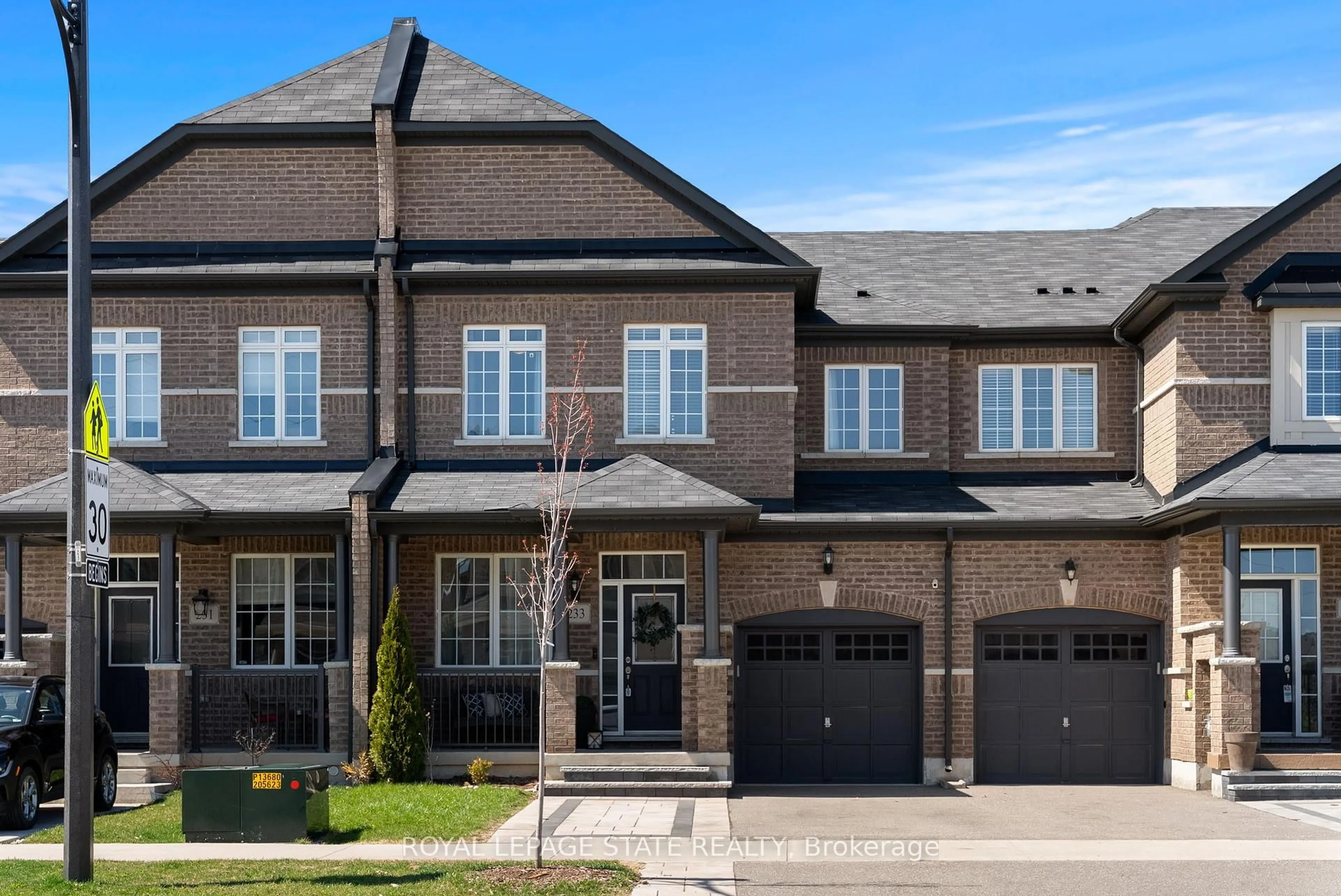 Home with brick exterior material, street for 233 Skinner Rd, Hamilton Ontario L8B 1X2