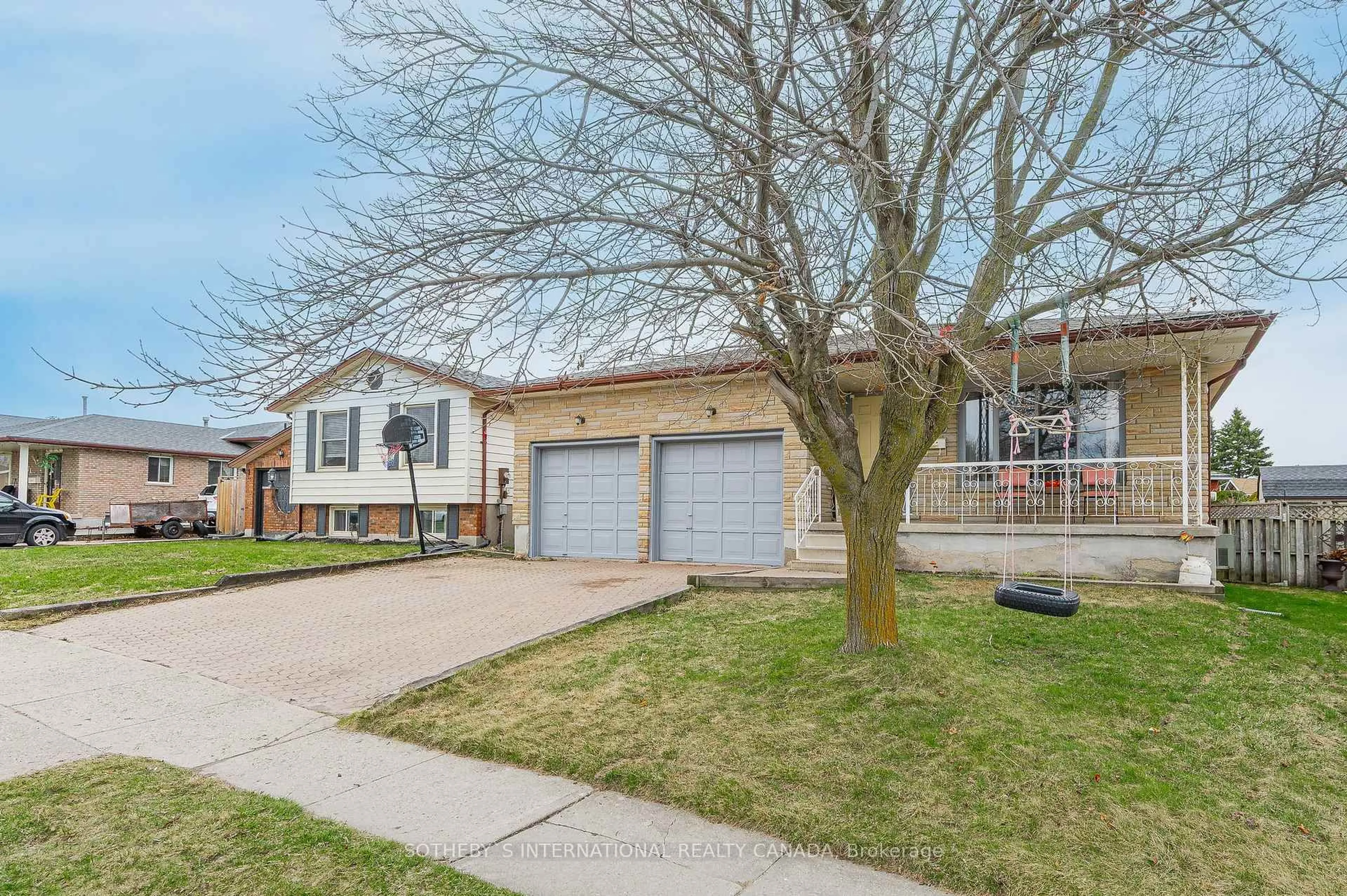 Unknown for 563 Champlain Blvd, Cambridge Ontario N1R 7V1