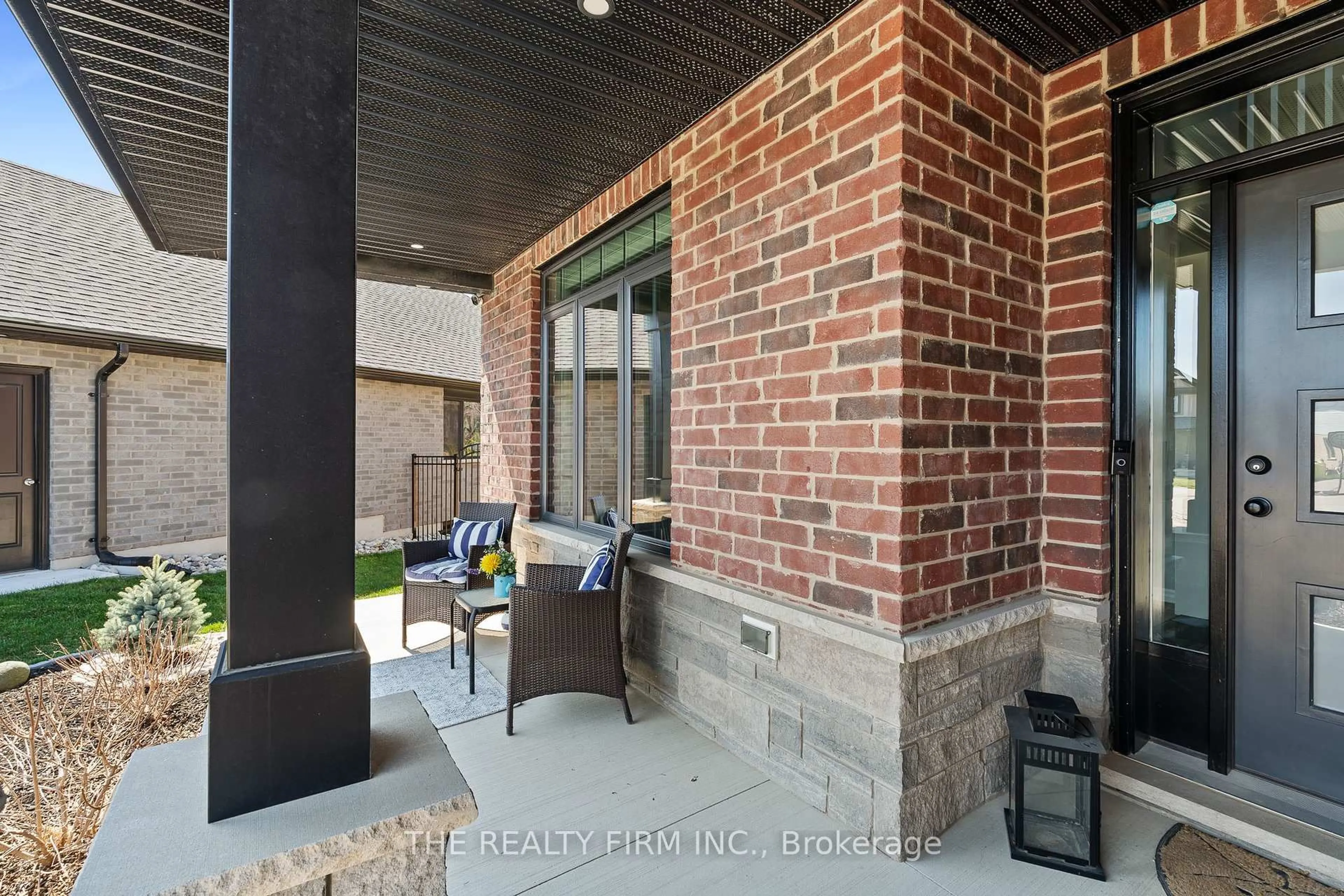 Home with brick exterior material, street for 18 Sugar Bush Path, St. Thomas Ontario N5R 0K6