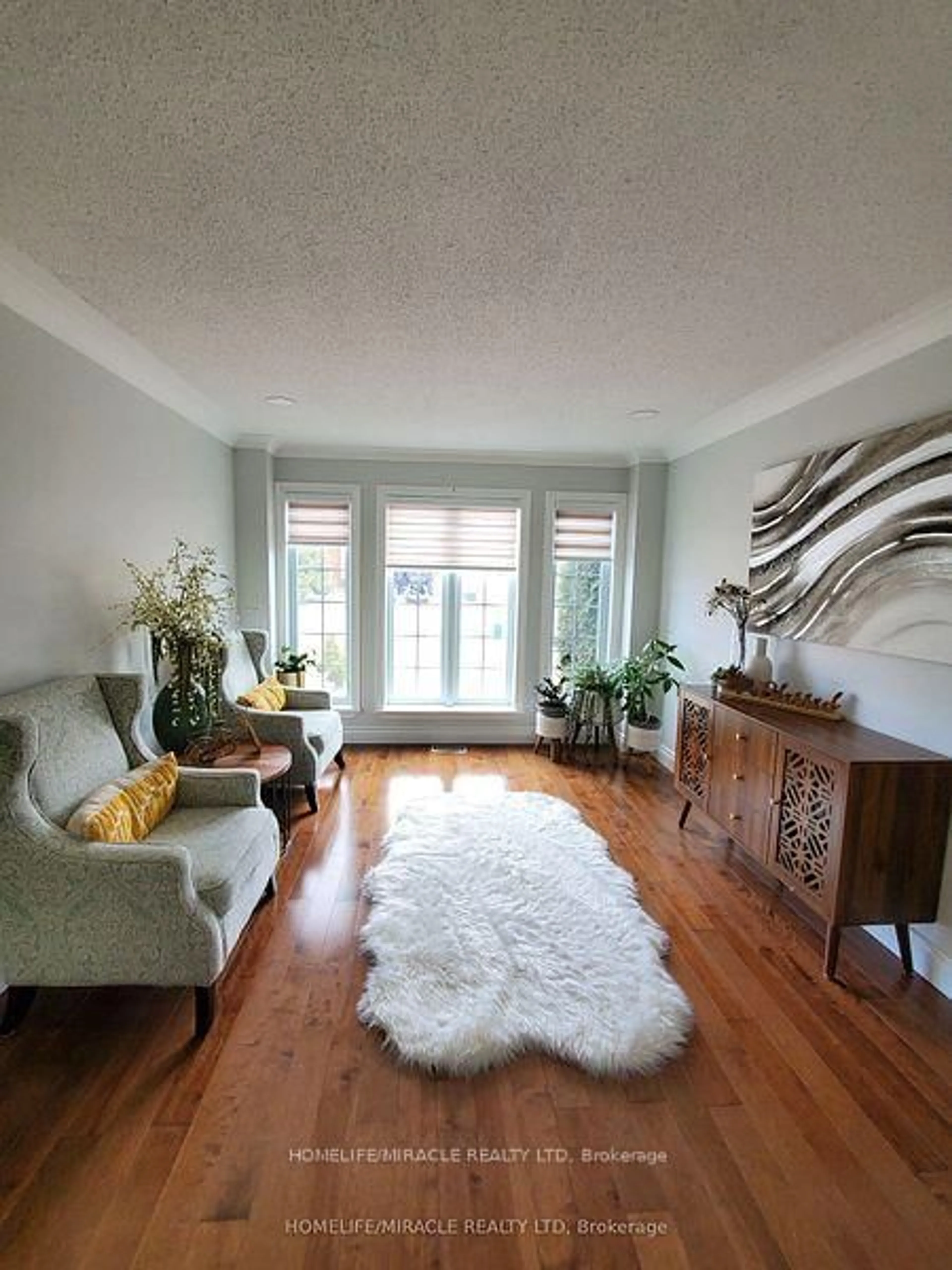 Living room with furniture, unknown for 106 Knudson Dr, Ottawa Ontario K2K 2L5