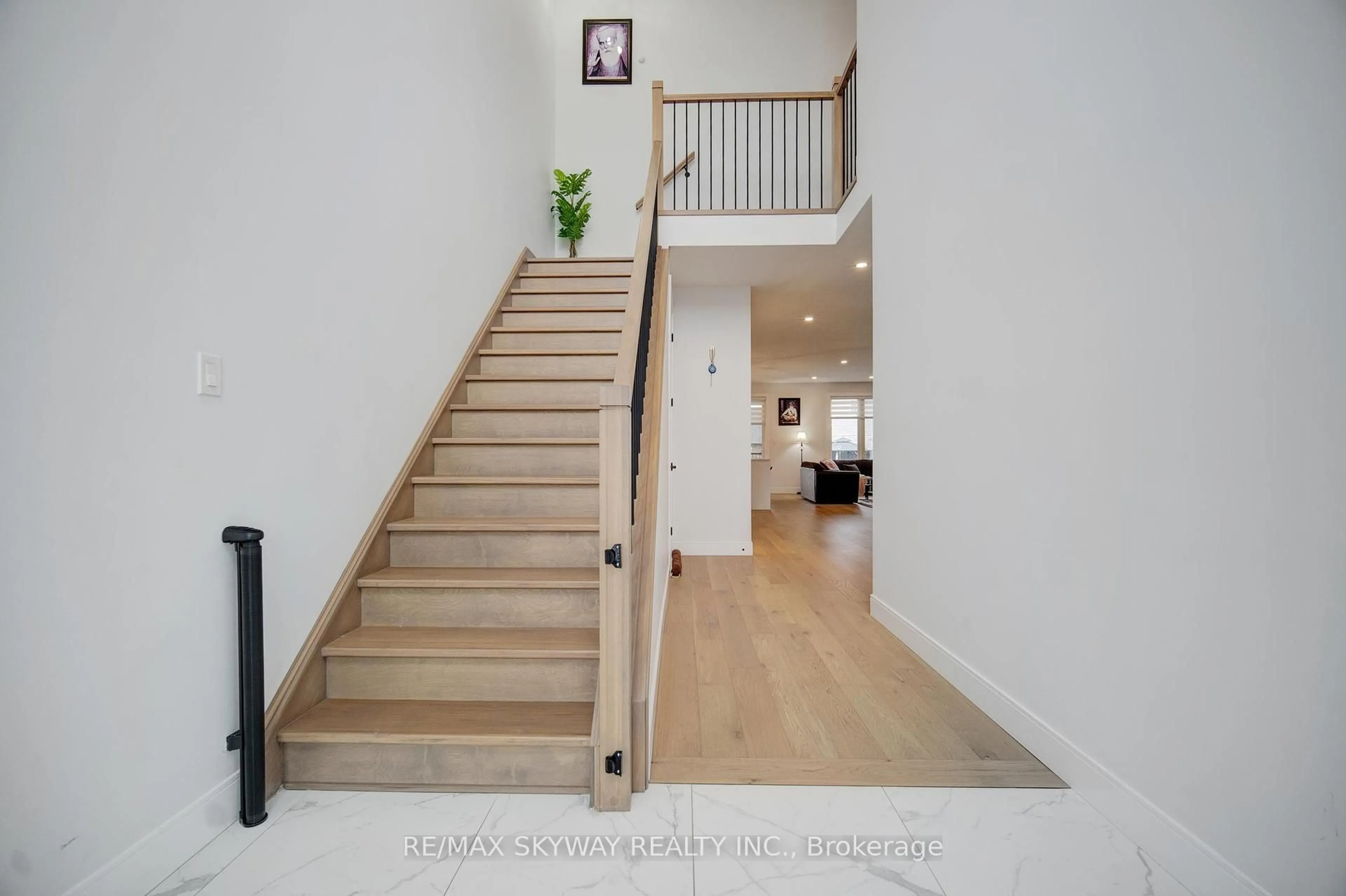 Unknown for 3314 David Milne Way, London South Ontario N6L 1K3