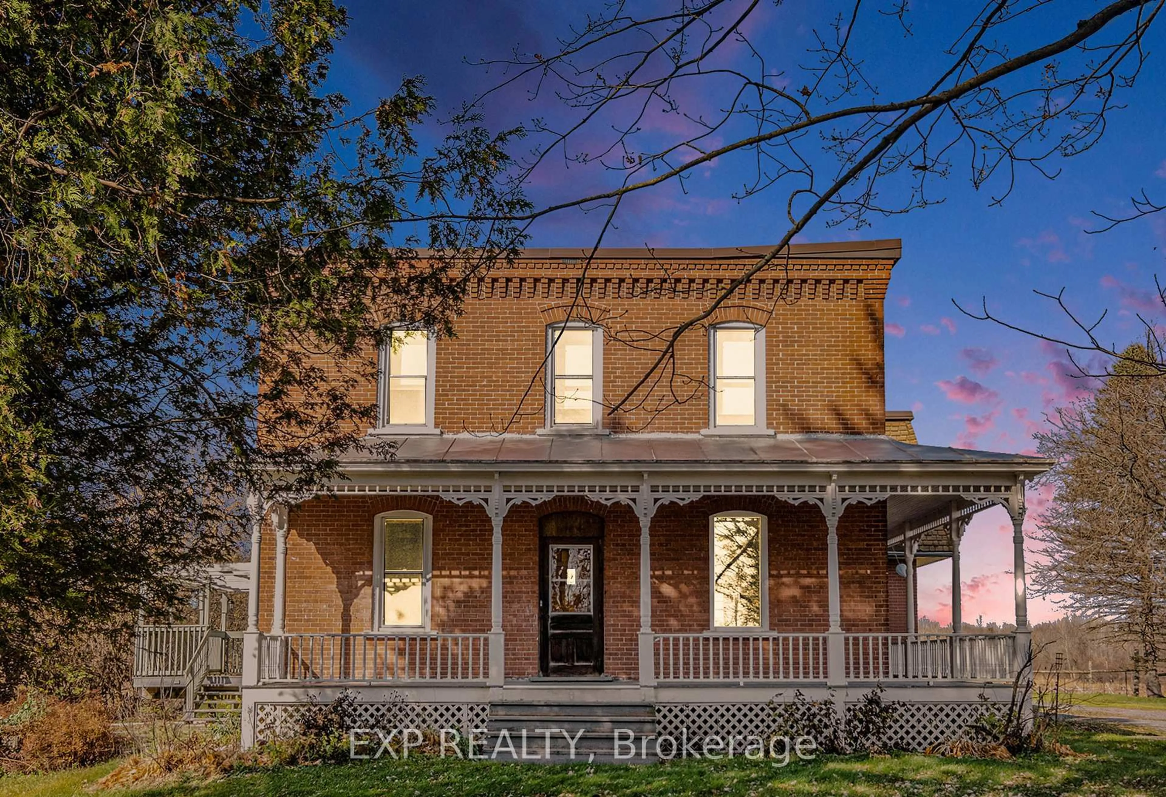 Home with brick exterior material, building for 18873 KENYON CONCESSION 5 Rd, North Glengarry Ontario K0C 1A0