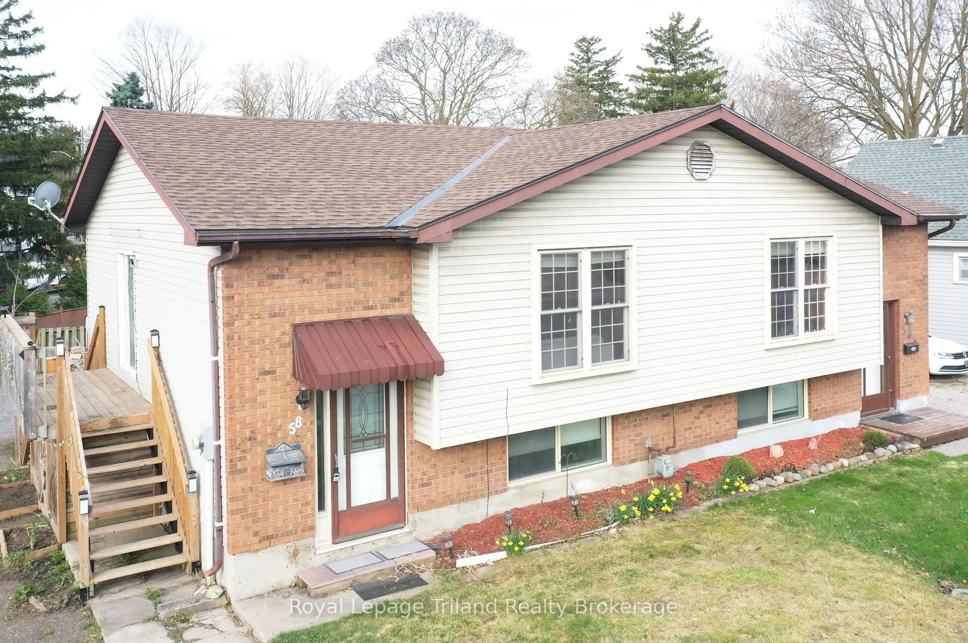 Home with brick exterior material, building for 58 Cedar St, Woodstock Ontario N4S 3P8