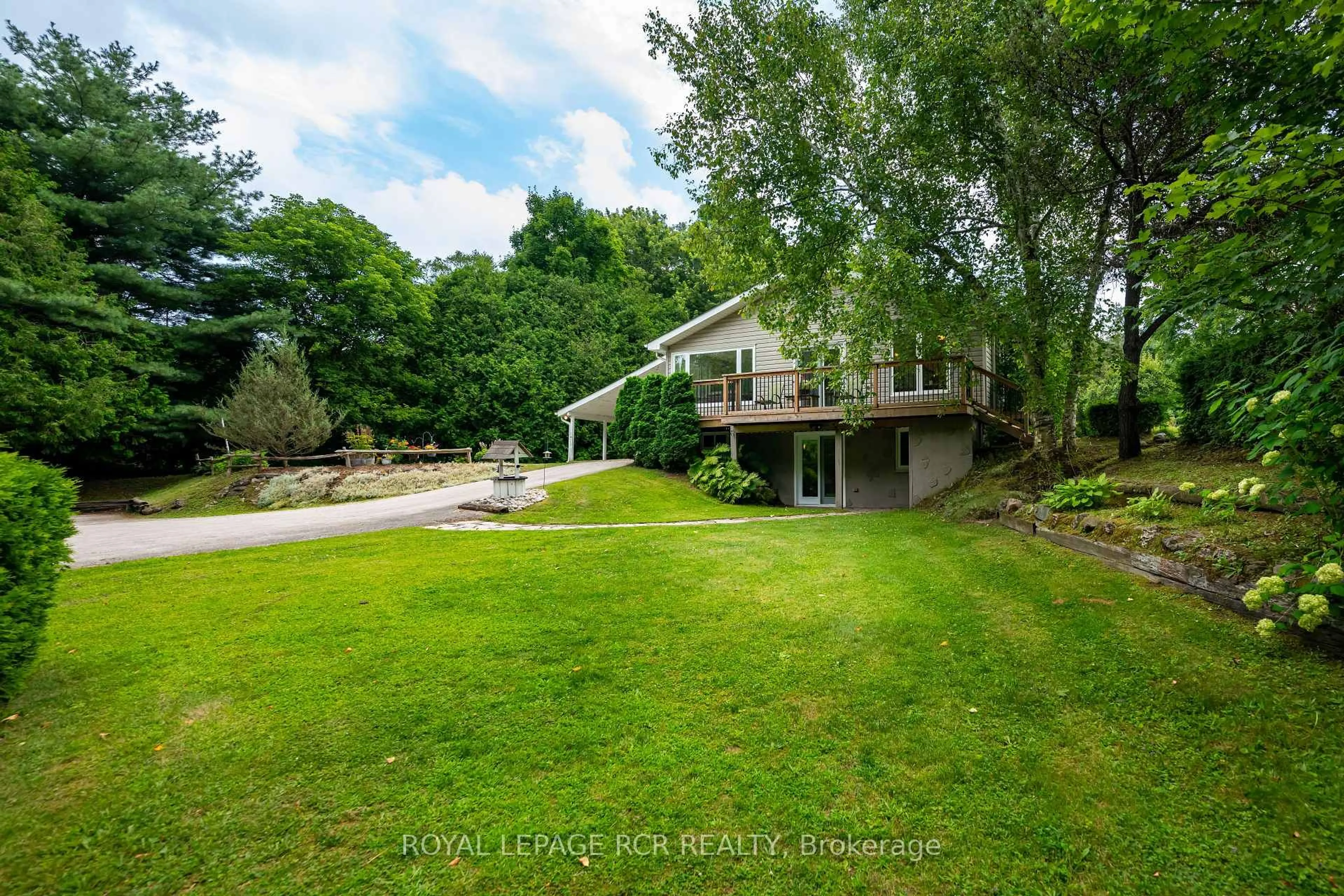 A pic from outside/outdoor area/front of a property/back of a property/a pic from drone, water/lake/river/ocean view for 308118 Hockley Rd, Mono Ontario L9W 2Y8
