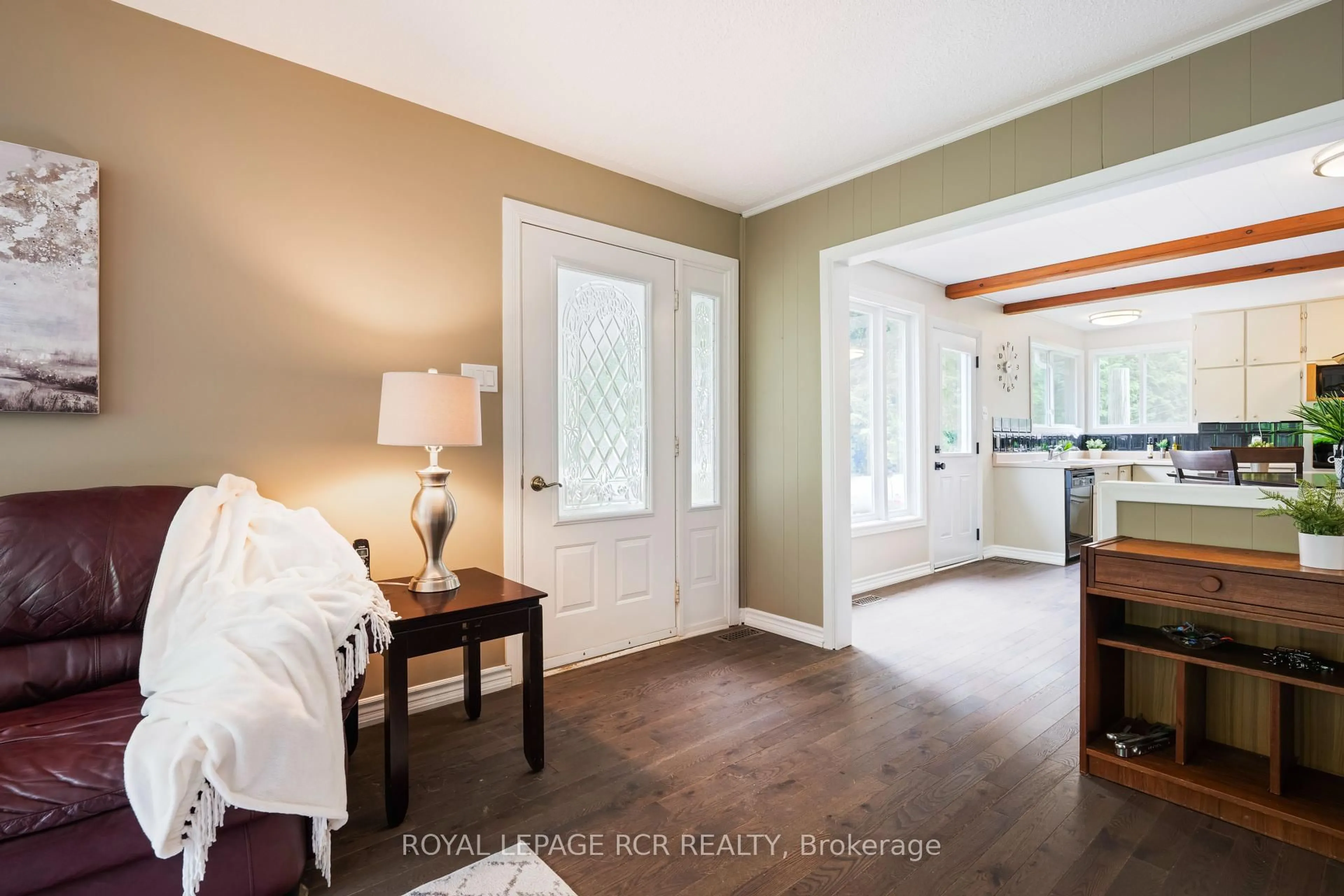 Indoor entryway for 308118 Hockley Rd, Mono Ontario L9W 2Y8