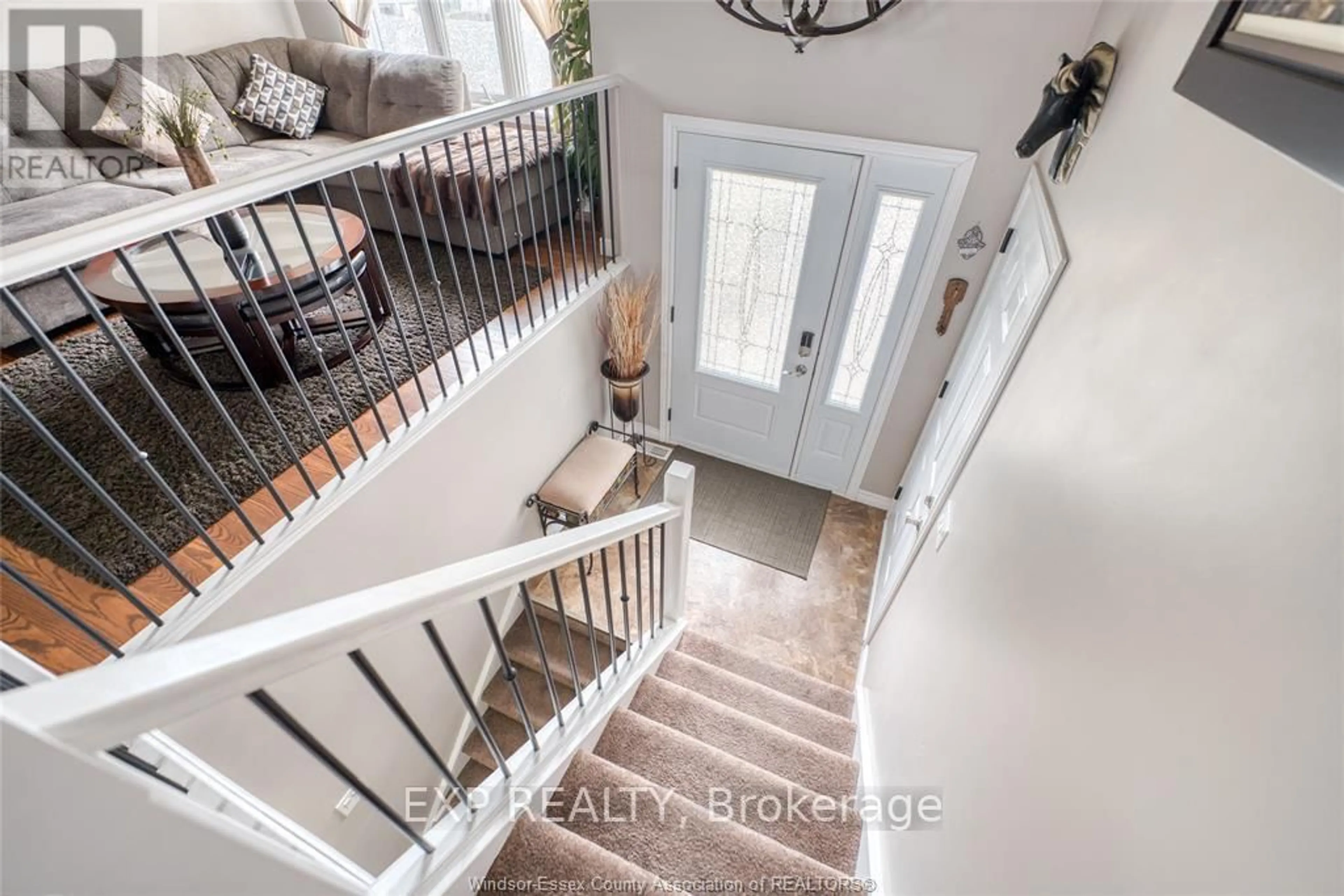 Indoor entryway for 58 Homesteads Dr, Chatham-Kent Ontario N0P 2L0