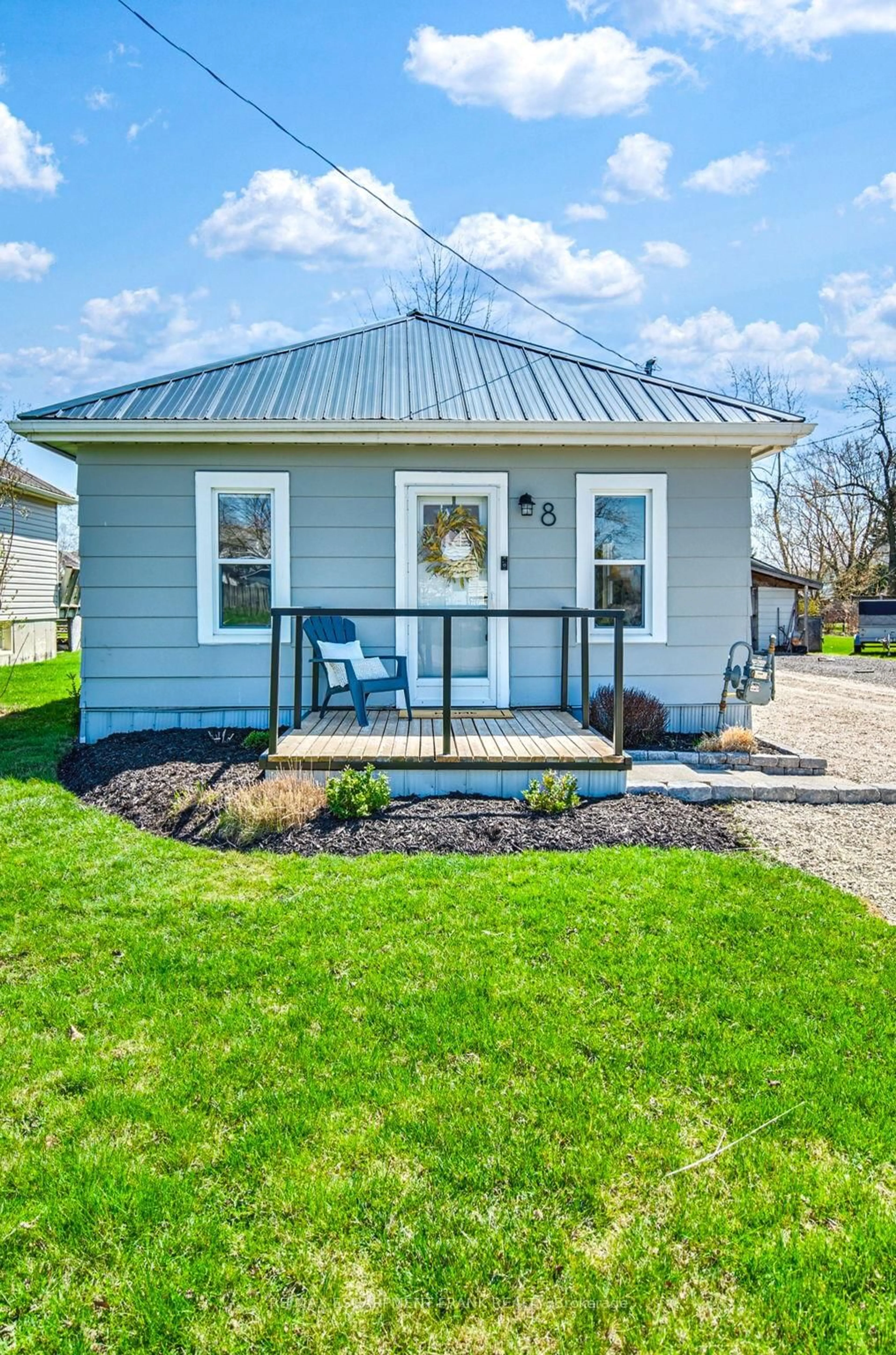 Home with vinyl exterior material, street for 8 CARRICK St, Haldimand Ontario N0A 1H0
