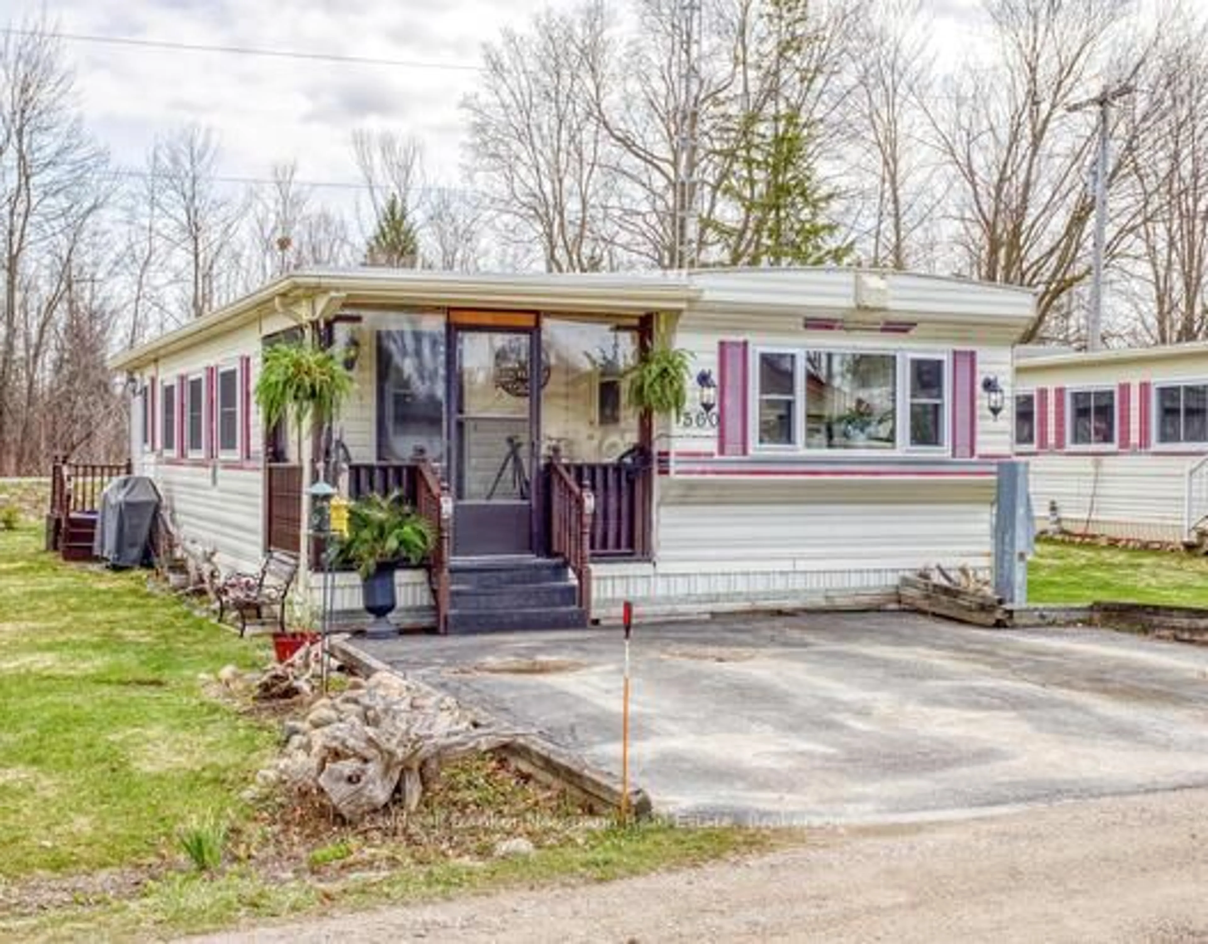 Home with vinyl exterior material, street for 560 Sumac St, Centre Wellington Ontario N1M 2W5
