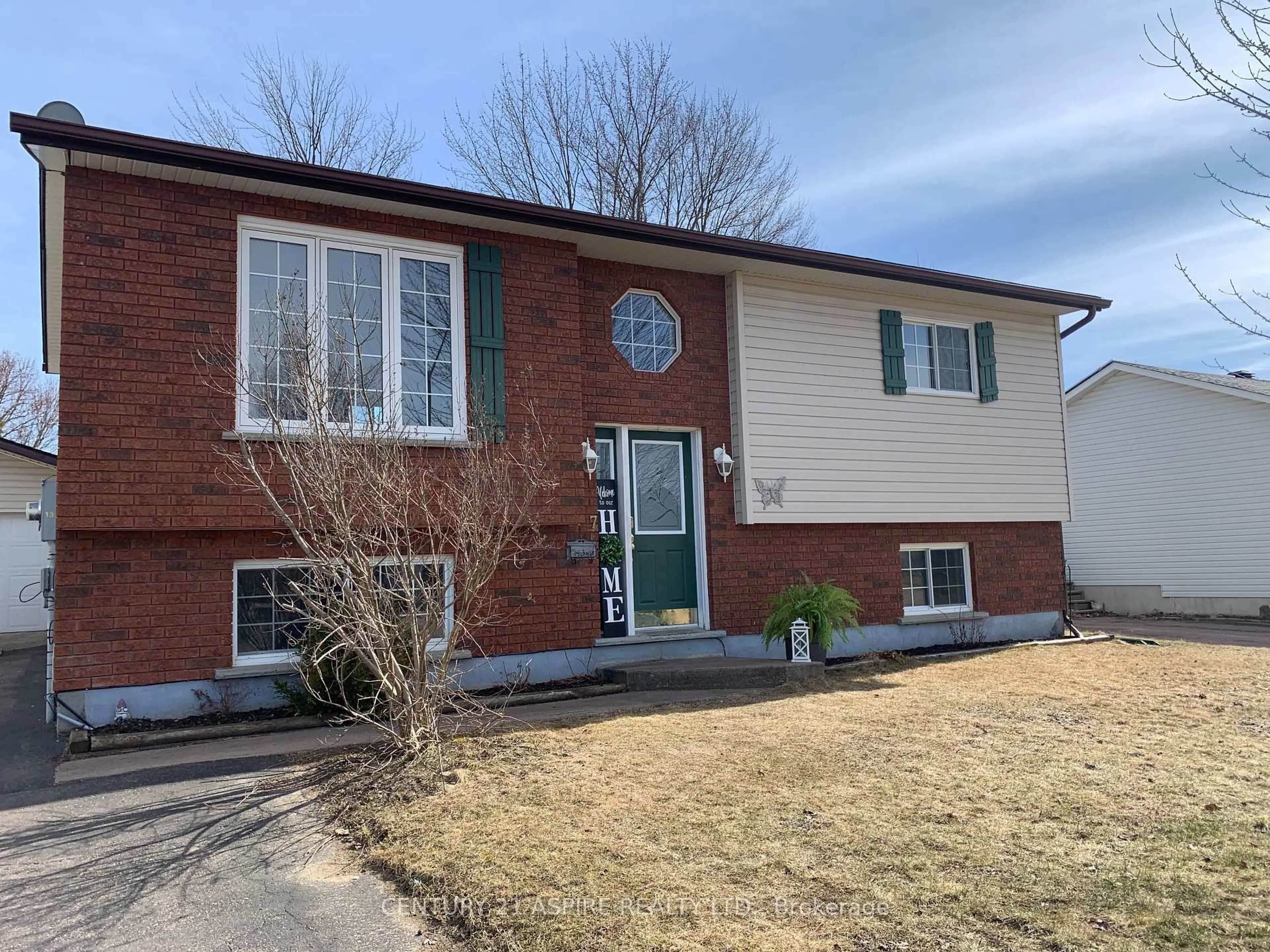 Home with brick exterior material, street for 7 Daniel Ave, Petawawa Ontario K8H 3P5