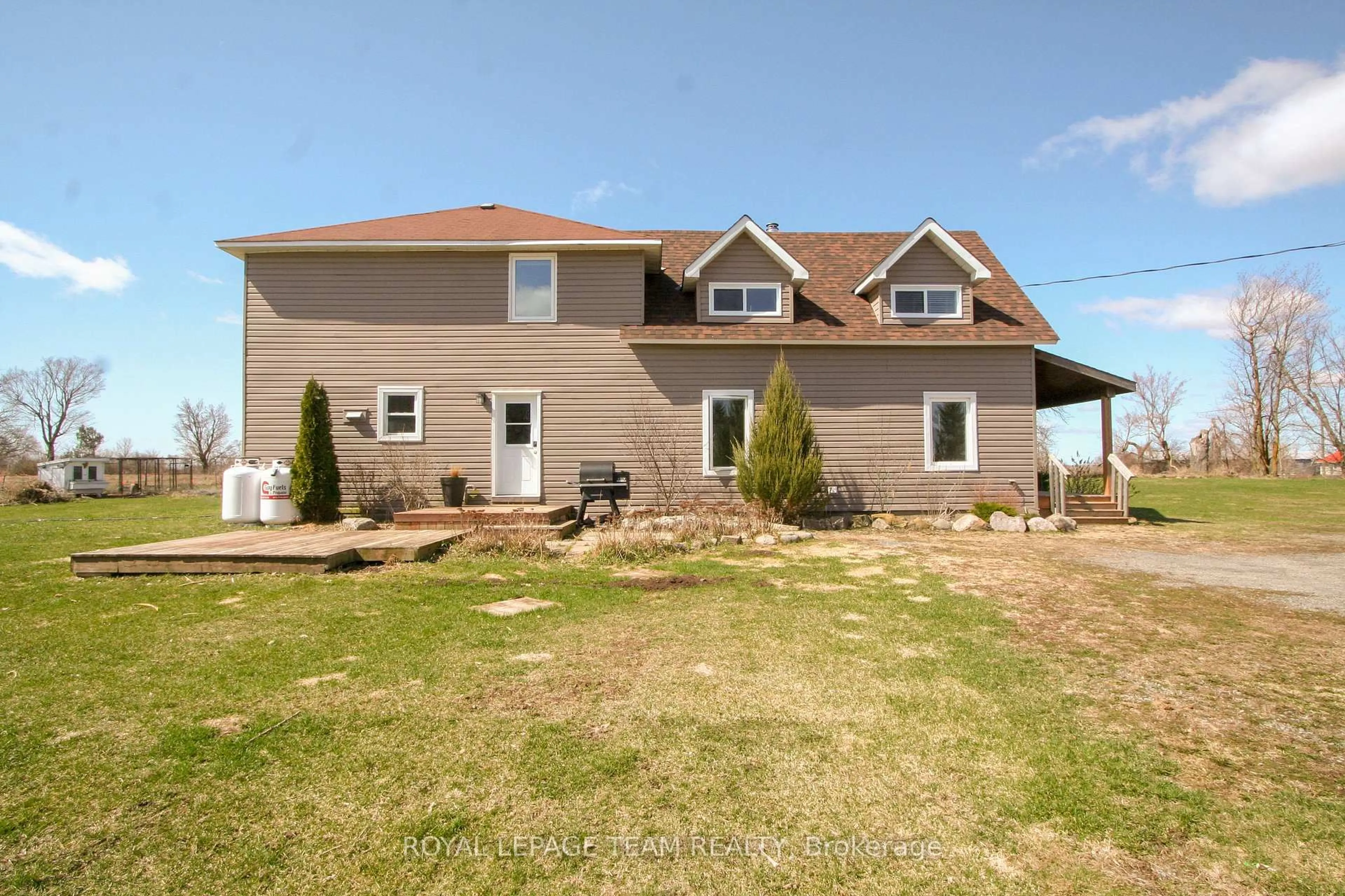 Home with vinyl exterior material, unknown for 13034 Boyne Rd, North Dundas Ontario K0C 1H0