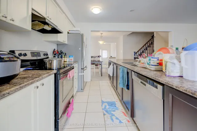 Additional property image - 256 Apple Hill Cres