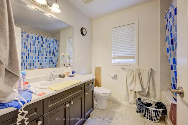 Additional property image - 256 Apple Hill Cres
