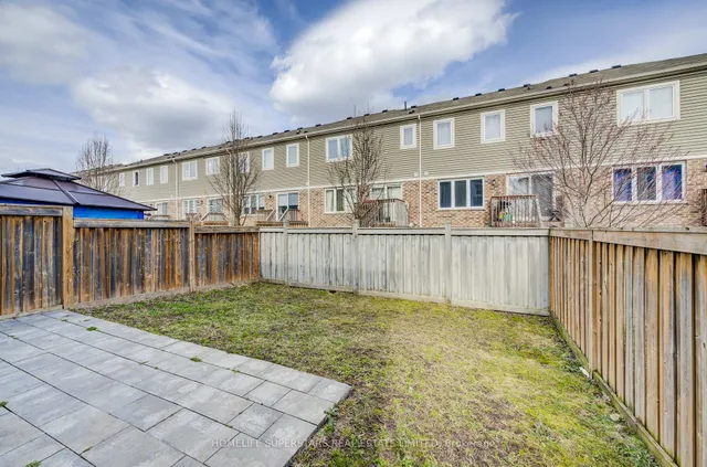 Additional property image - 256 Apple Hill Cres