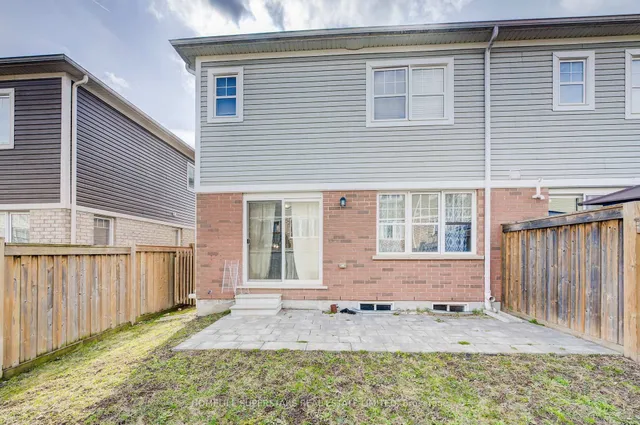 Additional property image - 256 Apple Hill Cres