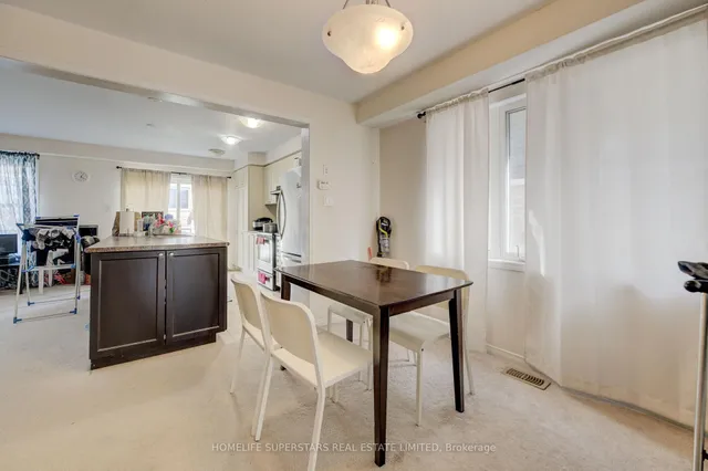 Additional property image - 256 Apple Hill Cres