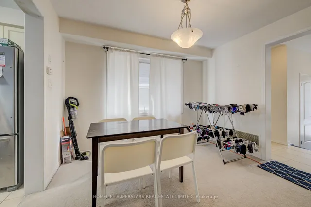 Additional property image - 256 Apple Hill Cres