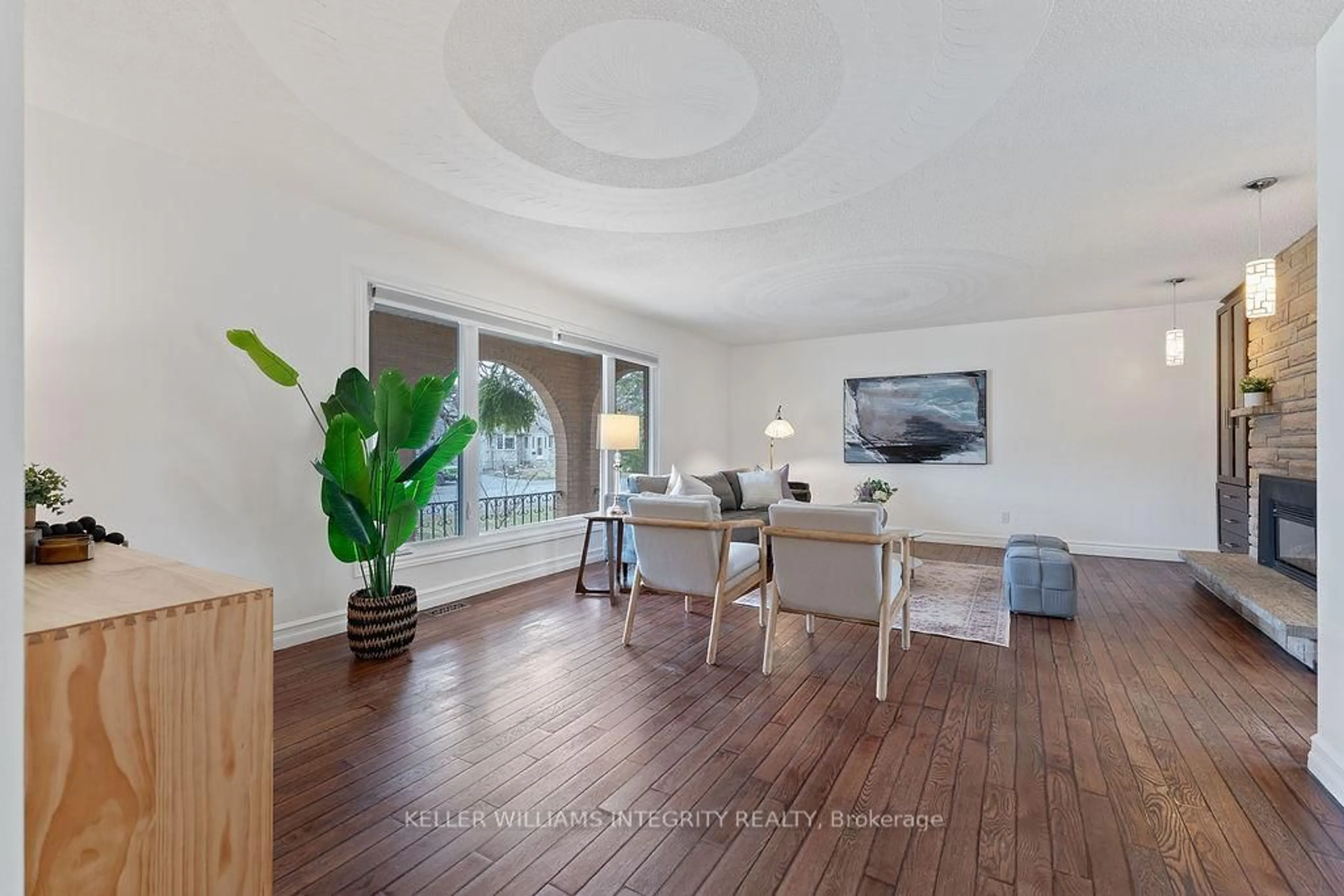 A pic of a room for 62 Chippewa Ave, Ottawa Ontario K2G 1Y2