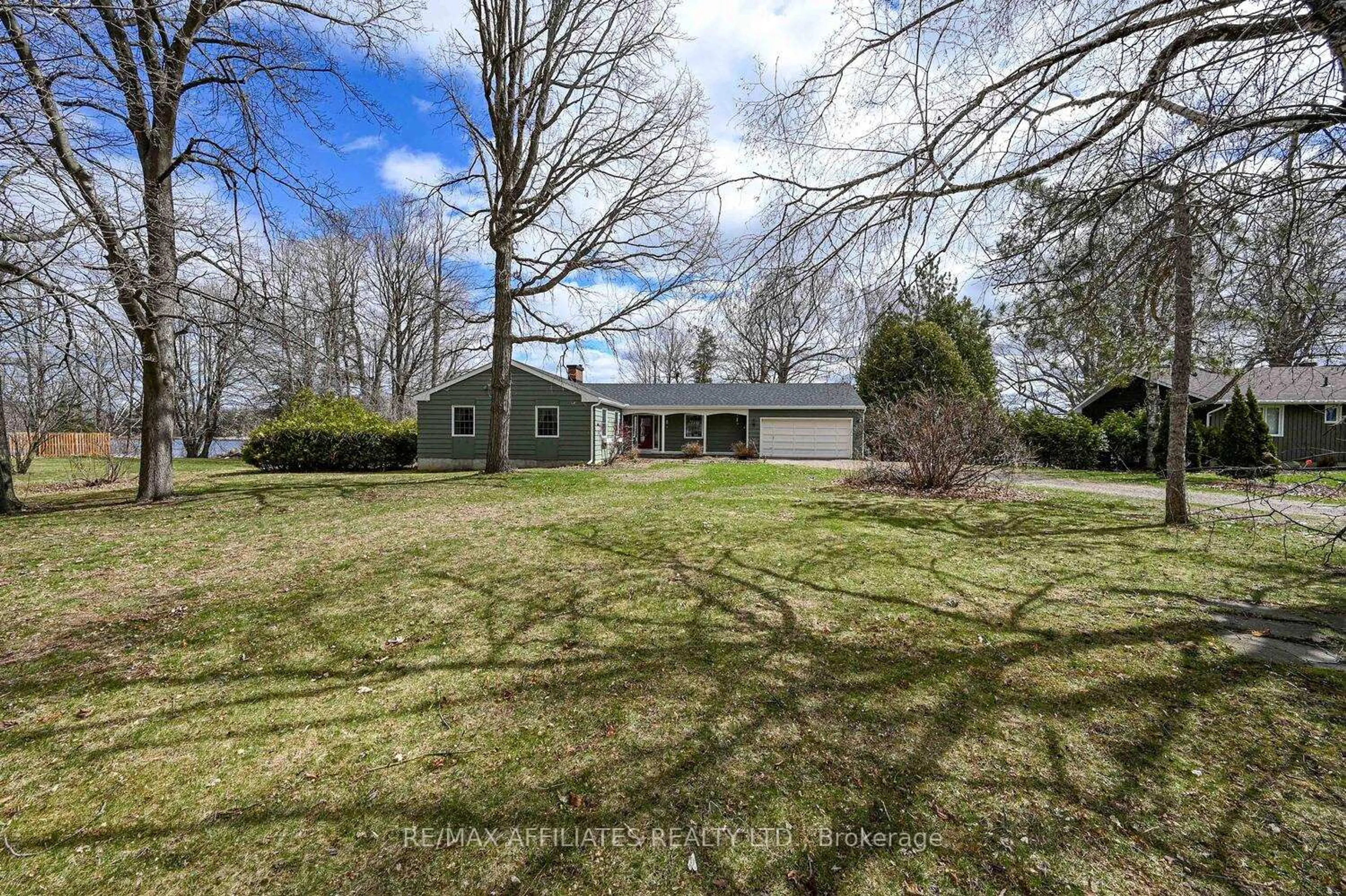 A pic from outside/outdoor area/front of a property/back of a property/a pic from drone, unknown for 38 Willow Lane, Merrickville-Wolford Ontario K7A 4S5