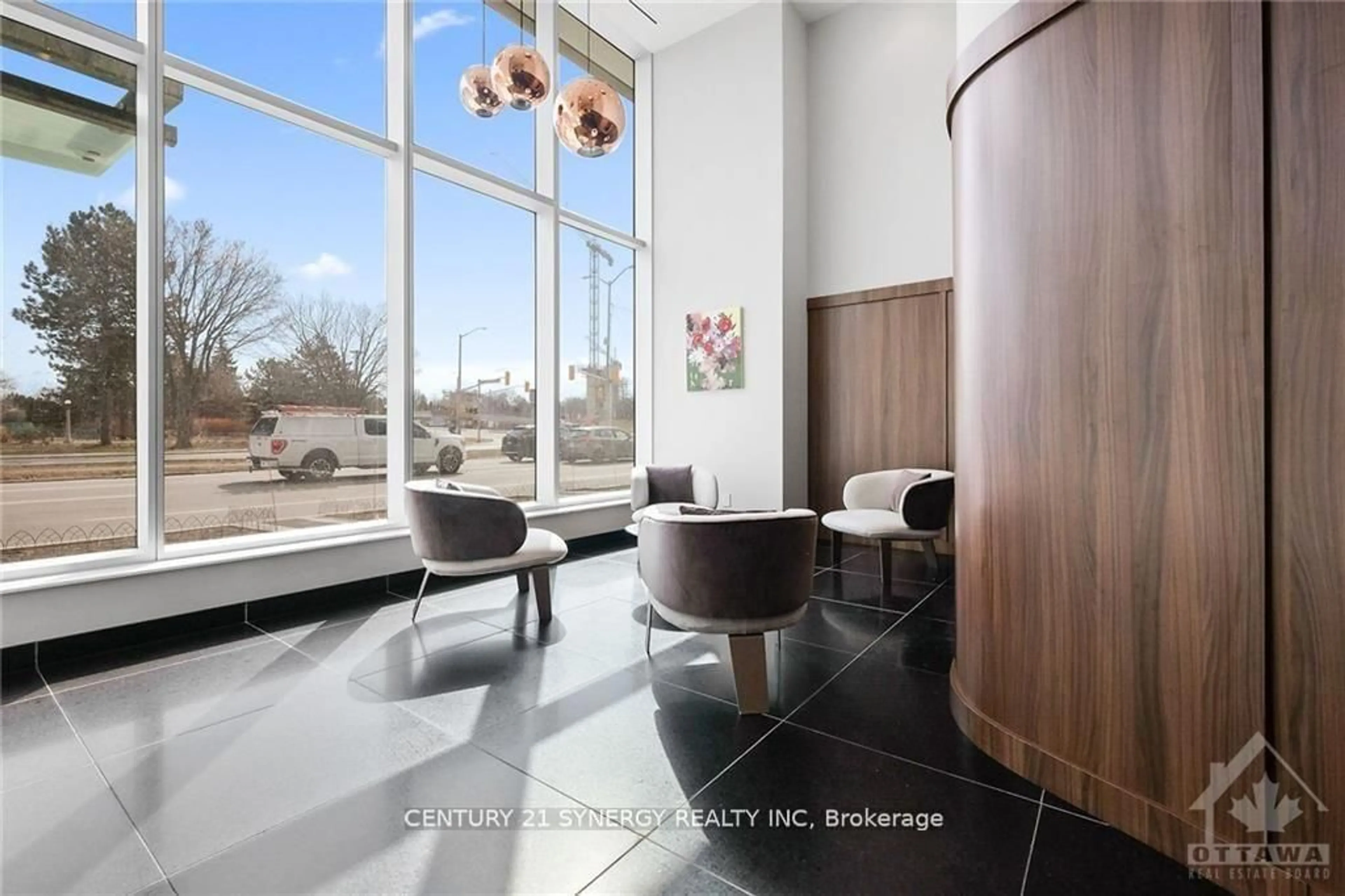 Indoor foyer for 805 CARLING Ave #1002, Ottawa Ontario K1S 5W9