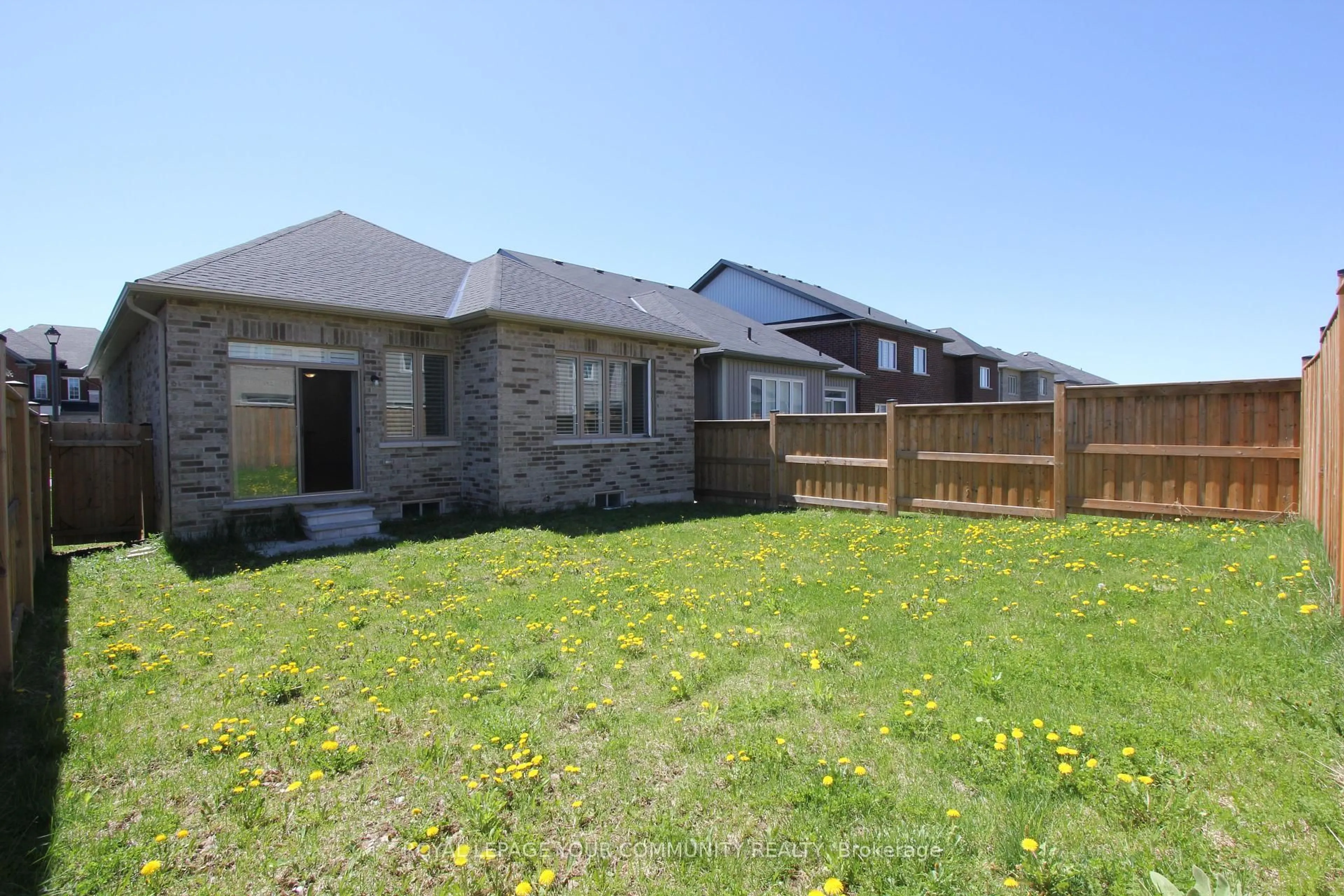 Unknown for 42 Northhill Ave, Cavan Monaghan Ontario L4A 1G0