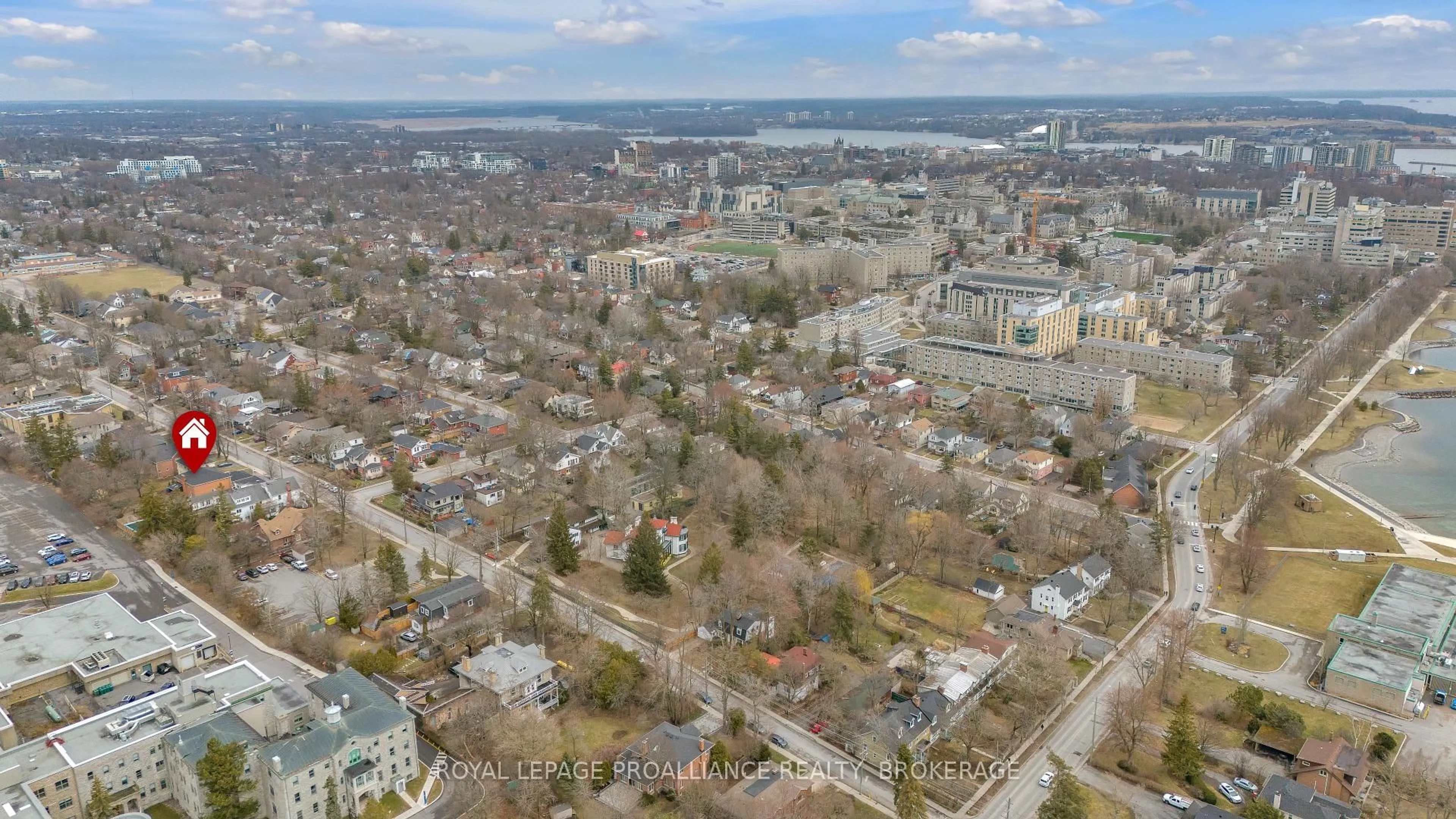A pic from outside/outdoor area/front of a property/back of a property/a pic from drone, unknown for 86 Centre St, Kingston Ontario K7L 4E6