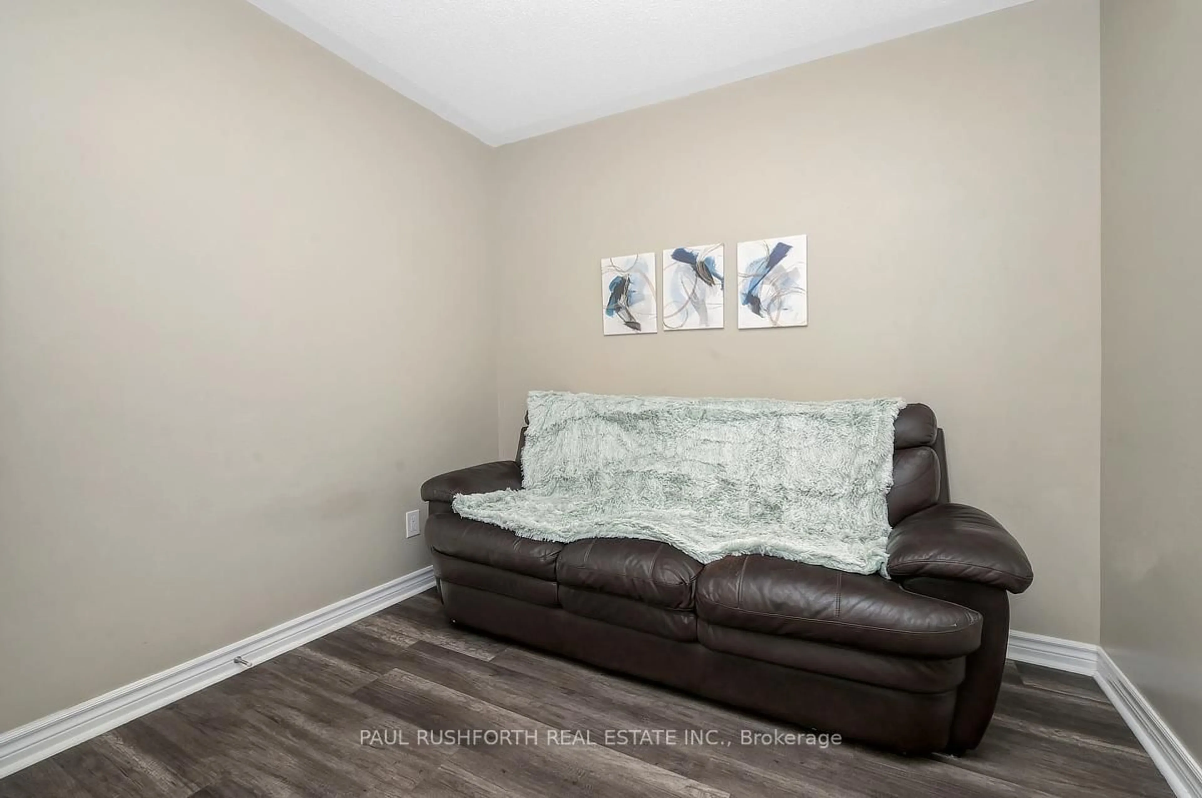 Living room with furniture, unknown for 210 Leather Leaf Terr, Ottawa Ontario K2J 5Z7