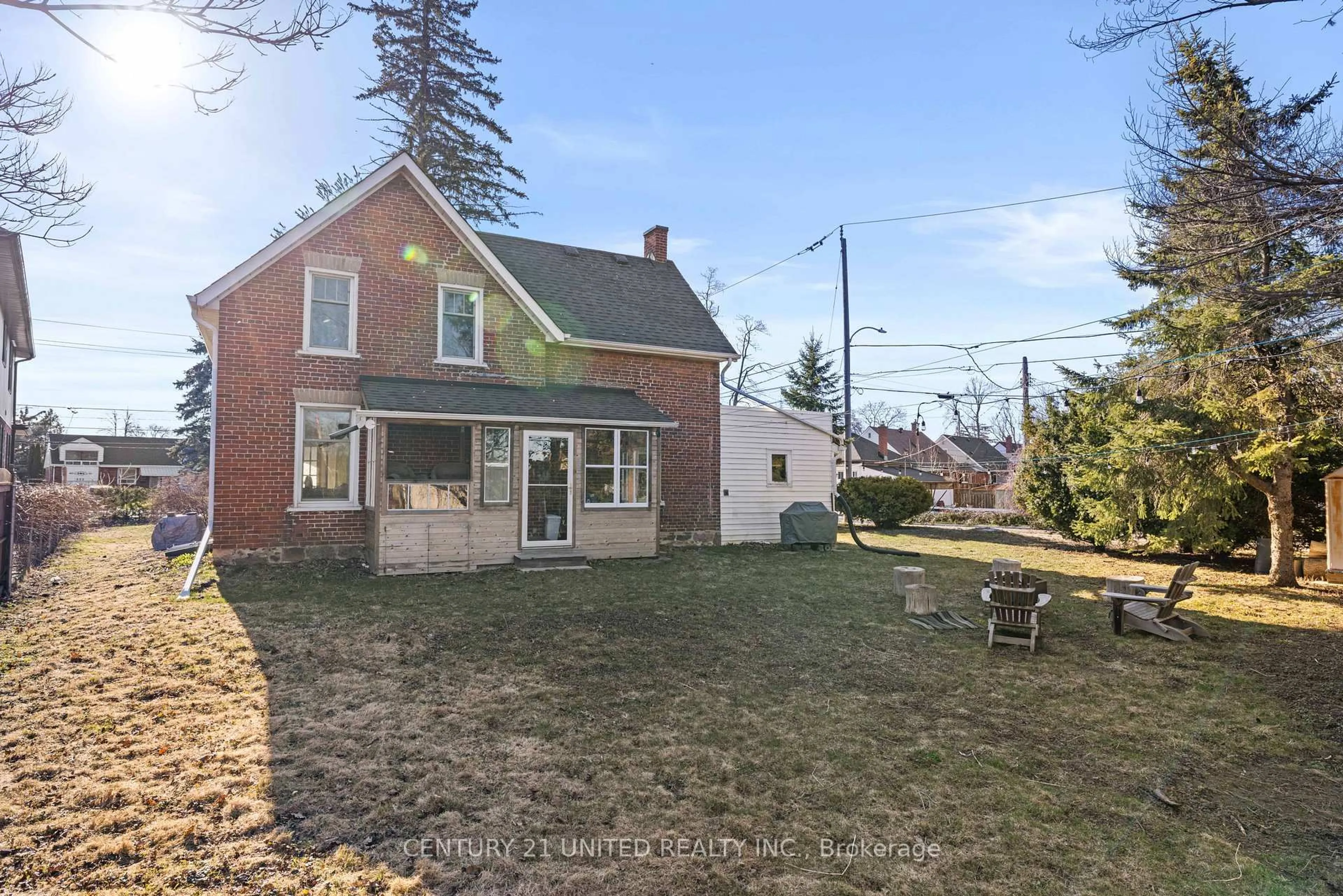 A pic from outside/outdoor area/front of a property/back of a property/a pic from drone, street for 526 Monaghan Rd, Peterborough Ontario K9J 5H5