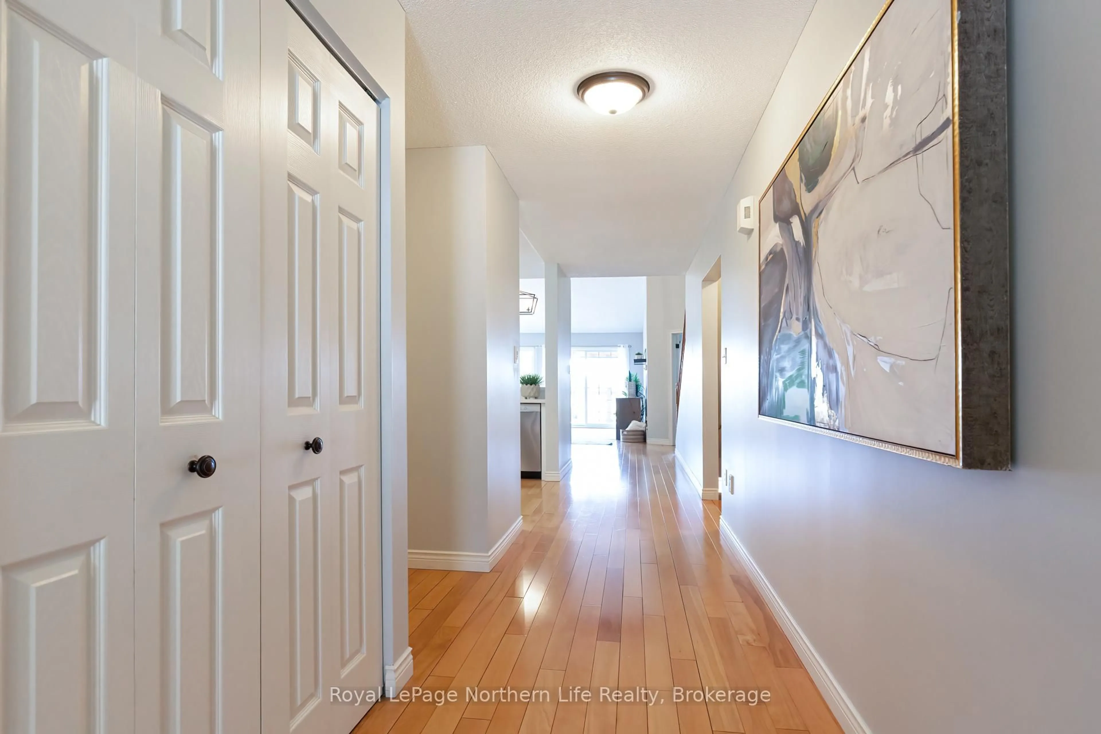 Indoor entryway for 109 Fairway Dr, Callander Ontario P0H 1H0