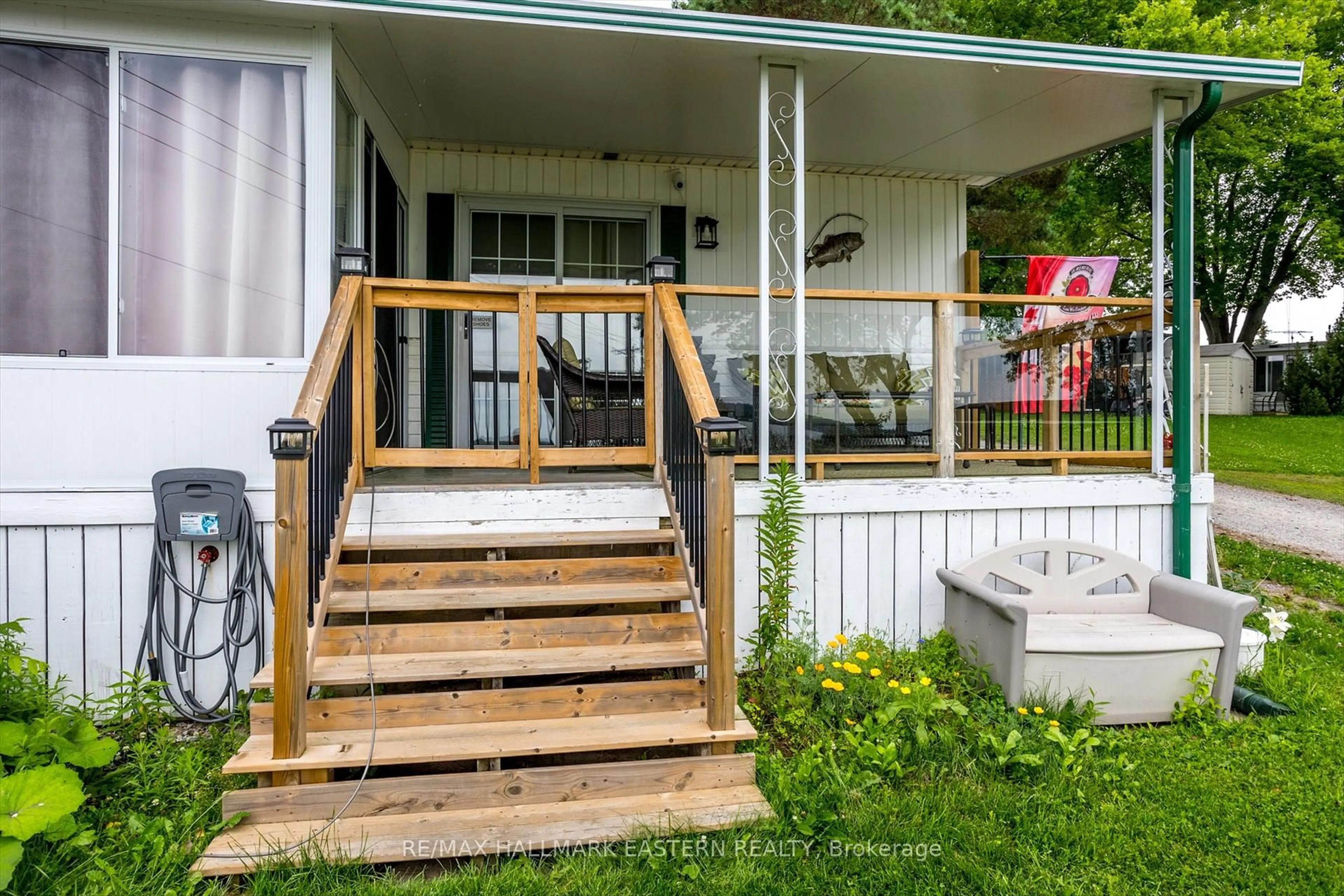 Patio, water/lake/river/ocean view for 920 Skyline Rd #3 Marina Cres, Selwyn Ontario K0L 1T0