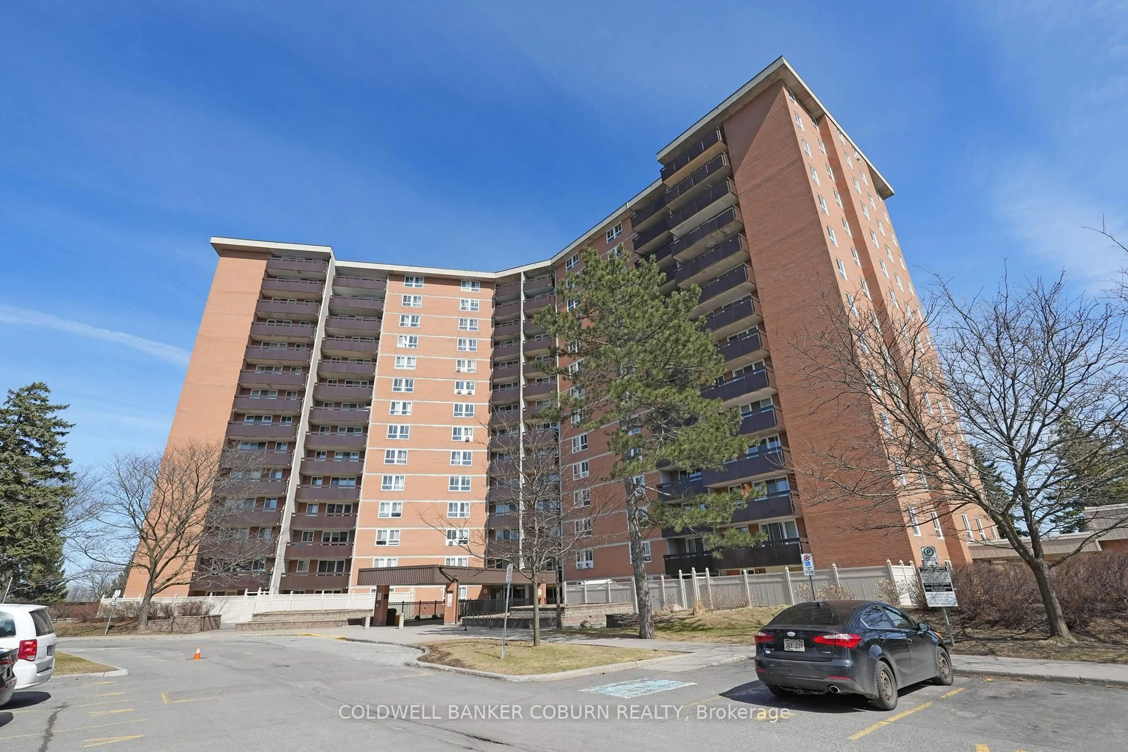 Unknown for 2020 Jasmine Cres #614, Ottawa Ontario K1J 8K5