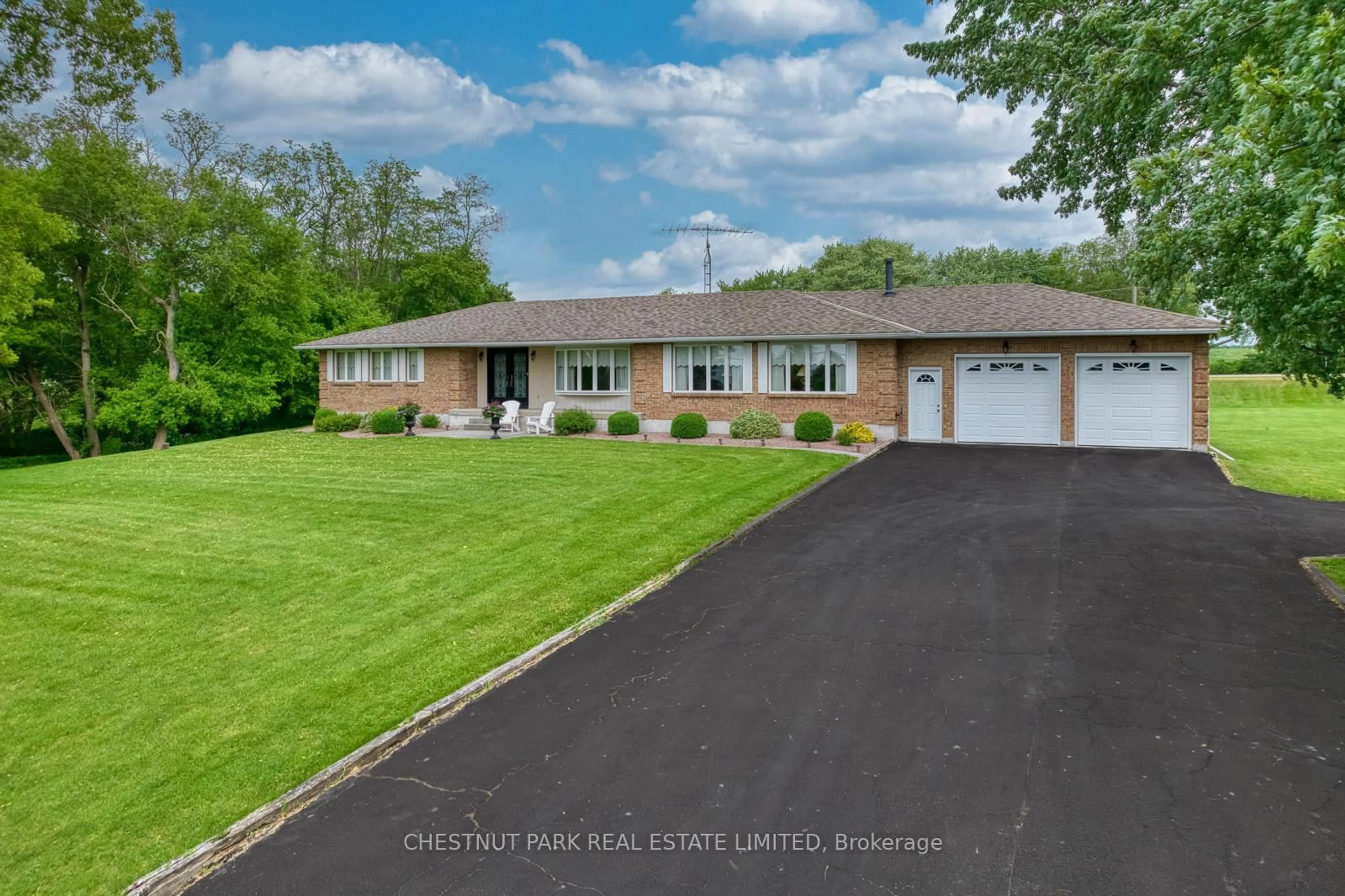 A pic from outside/outdoor area/front of a property/back of a property/a pic from drone, water/lake/river/ocean view for 90 River Rd, Leeds and the Thousand Islands Ontario K0E 1L0