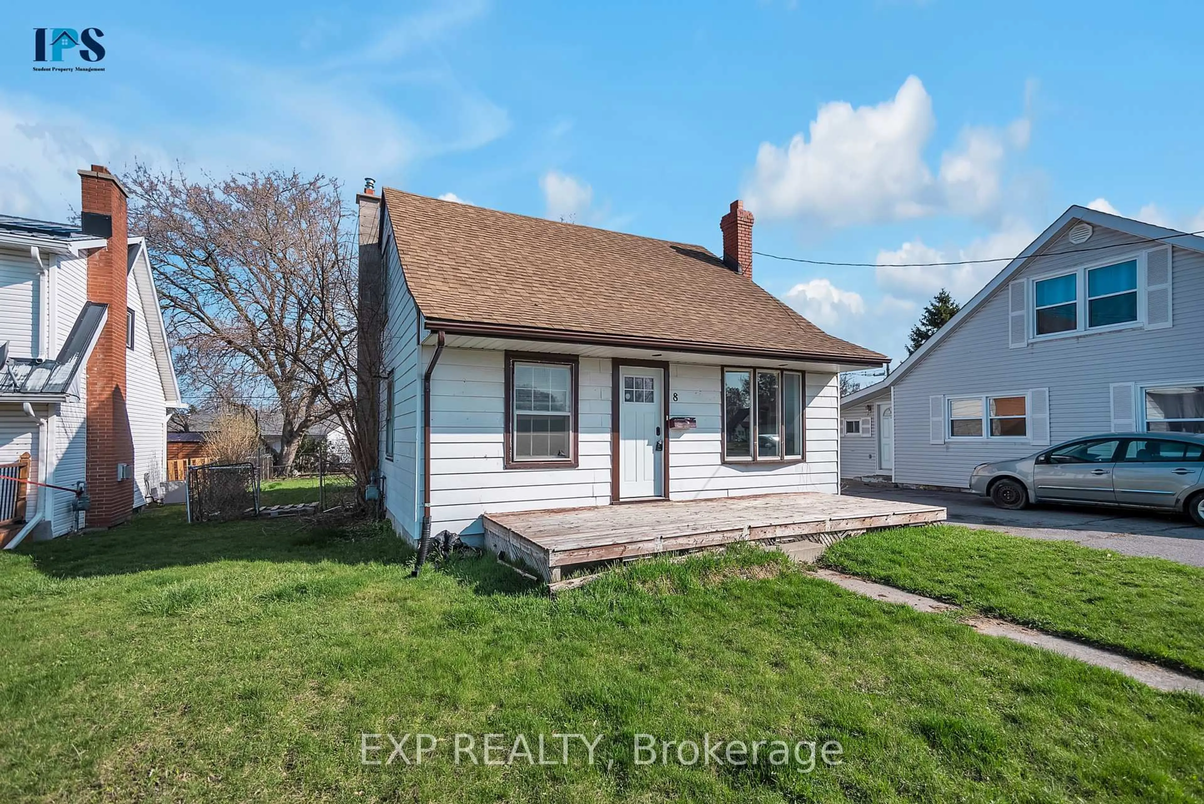 Home with vinyl exterior material, street for 8 Jackson St, Quinte West Ontario K8V 1Z7