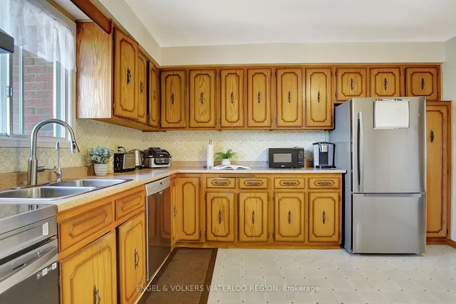 Additional property image - 137 Wimbleton Cres
