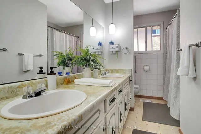 Additional property image - 137 Wimbleton Cres